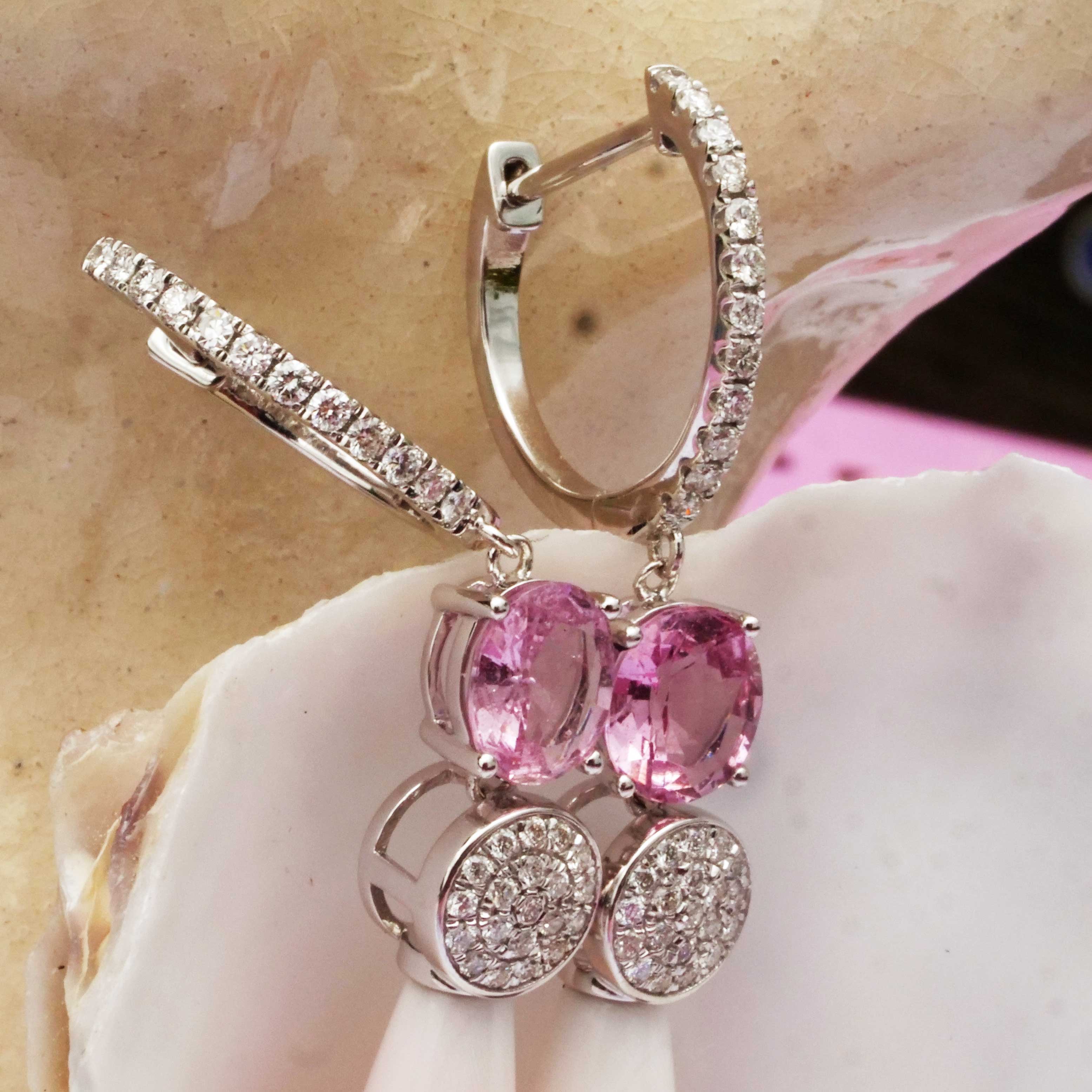 Spinel Brilliant Mother of Pearl Earrings 750 White Gold 0.47 ct TW VS Mine Tajikistan 2.15 ct Great Pink