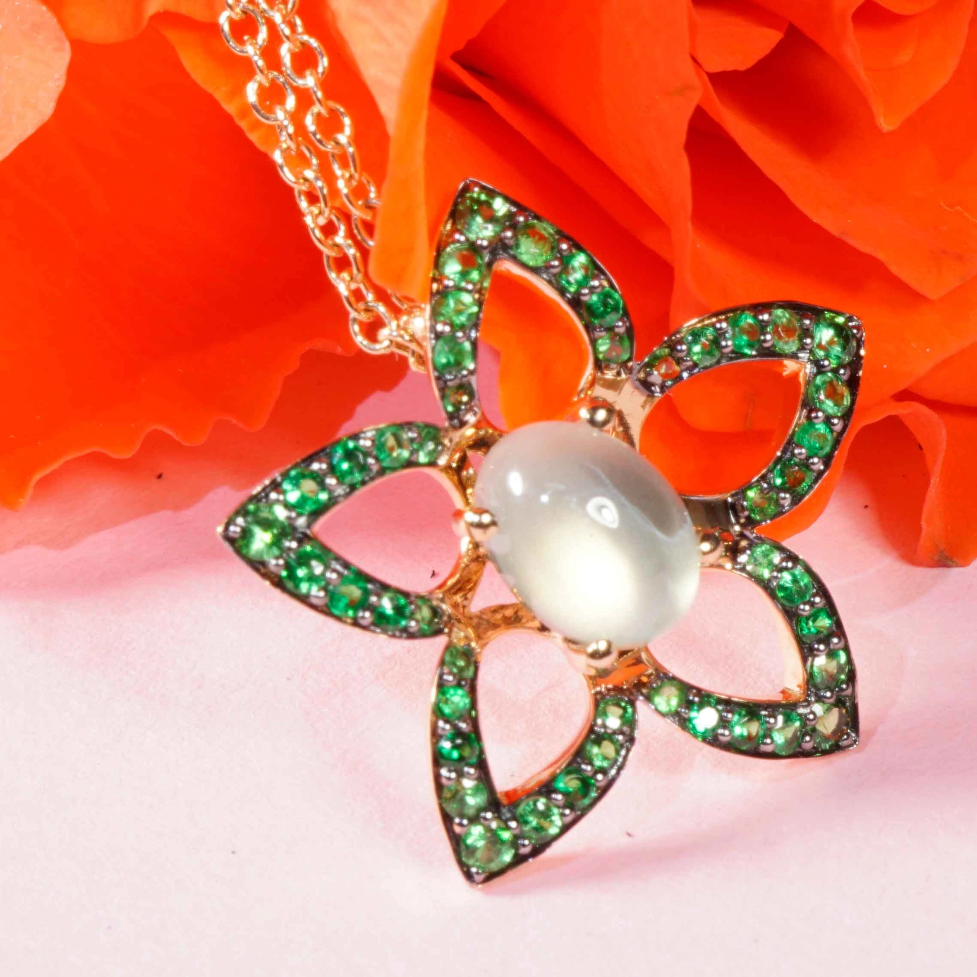 Floral Moonstone Tsavorite 18 kt Rosegold Pendant with Chain....poison green and moonlight