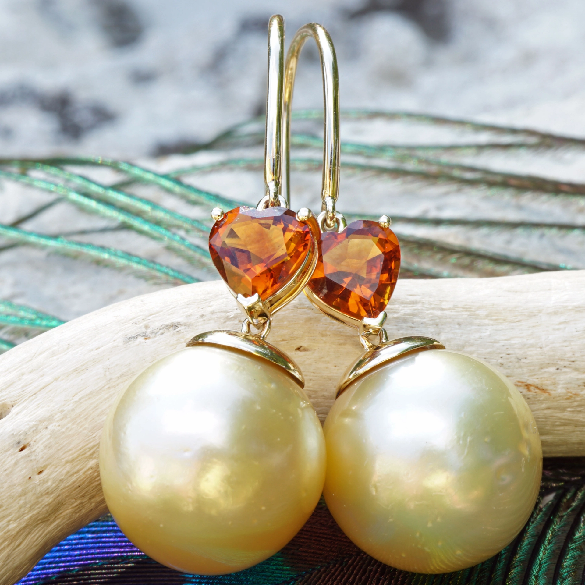 Citrin Southsea Pearl Earrings 18 kt Gold 41 x 15,5 mm ....quite huge