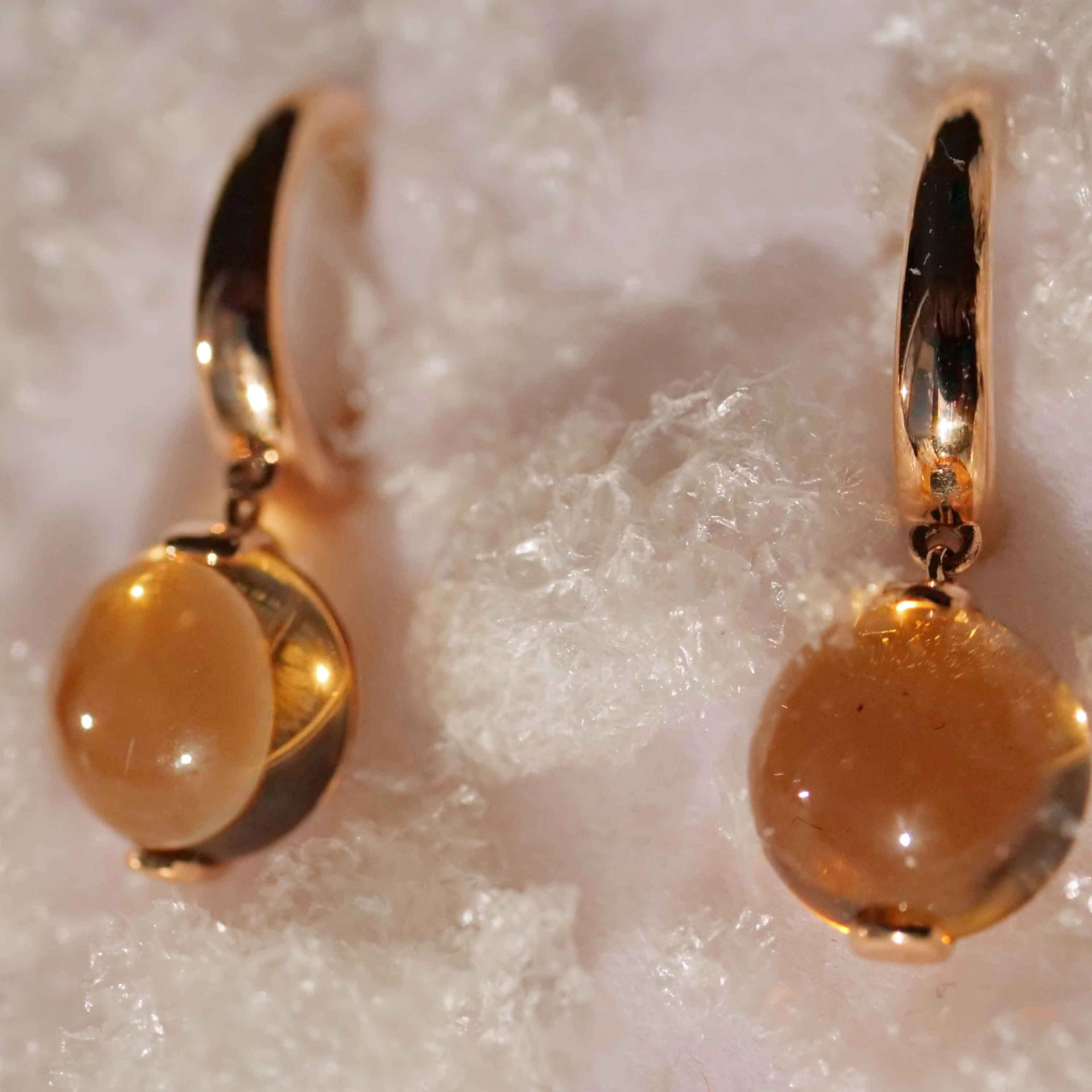 Elegant Citrin Earrings 18 kt Yellowgold 5.71 ct golden Sunshine