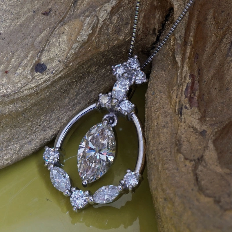Brillant-Diamant-Anhänger-Kette-900er-Platin-0.83 ct-0.54 ct