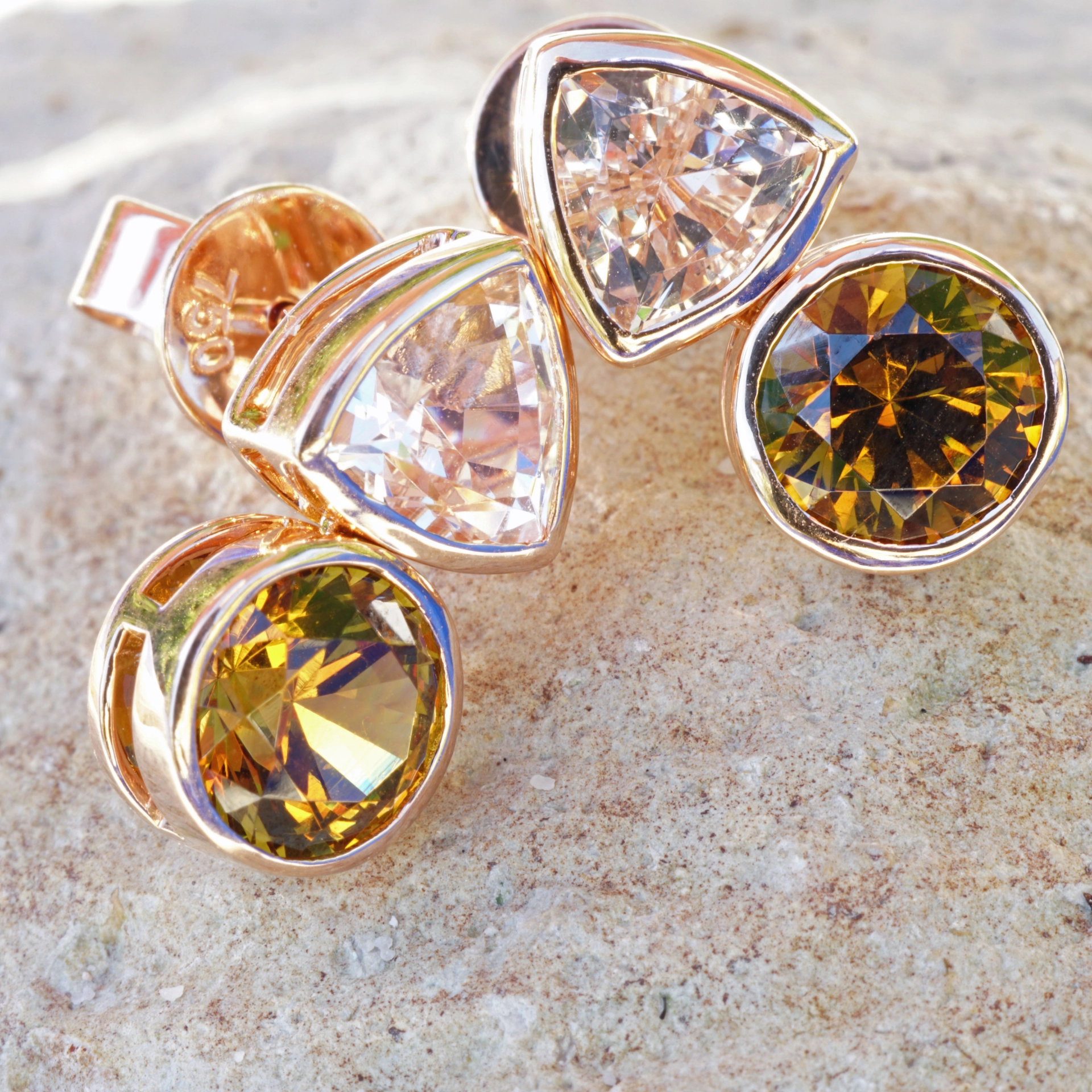Madagascar meets Mali....here we combinated morganite and mali garnets, not often seen