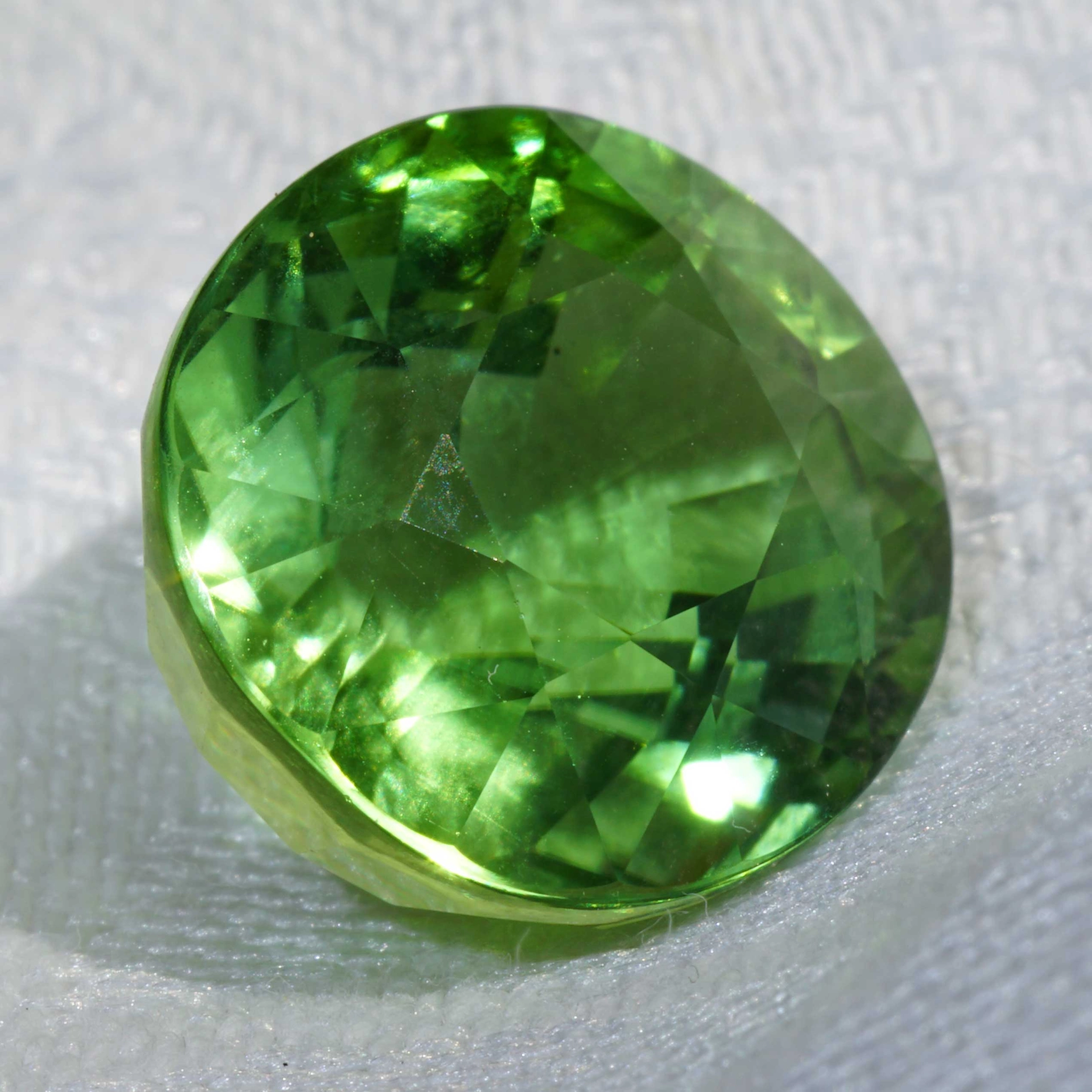 Jaba Tourmaline from Afghanistan green yellow 13.65 ct fine Color Loupeclean Investment Gemstone