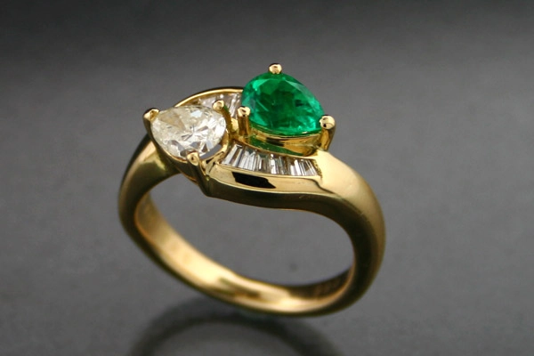 Smaragd-Brillant-Ring, 750/-GG.