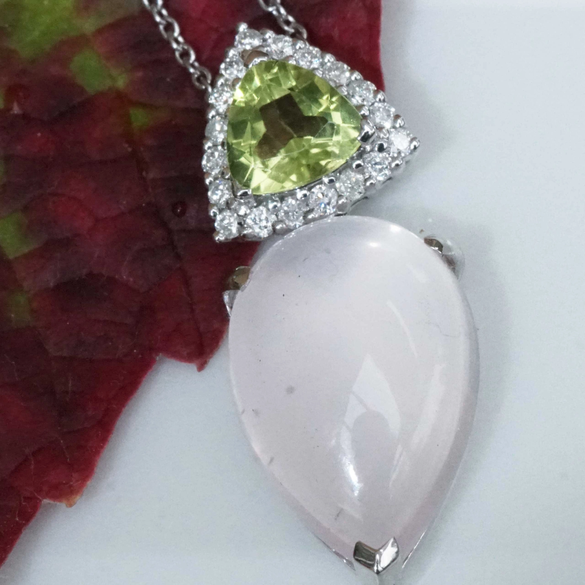 Rose Quartz Peridot Pendant with Chain 18 kt White Gold...lovely pastelcolor