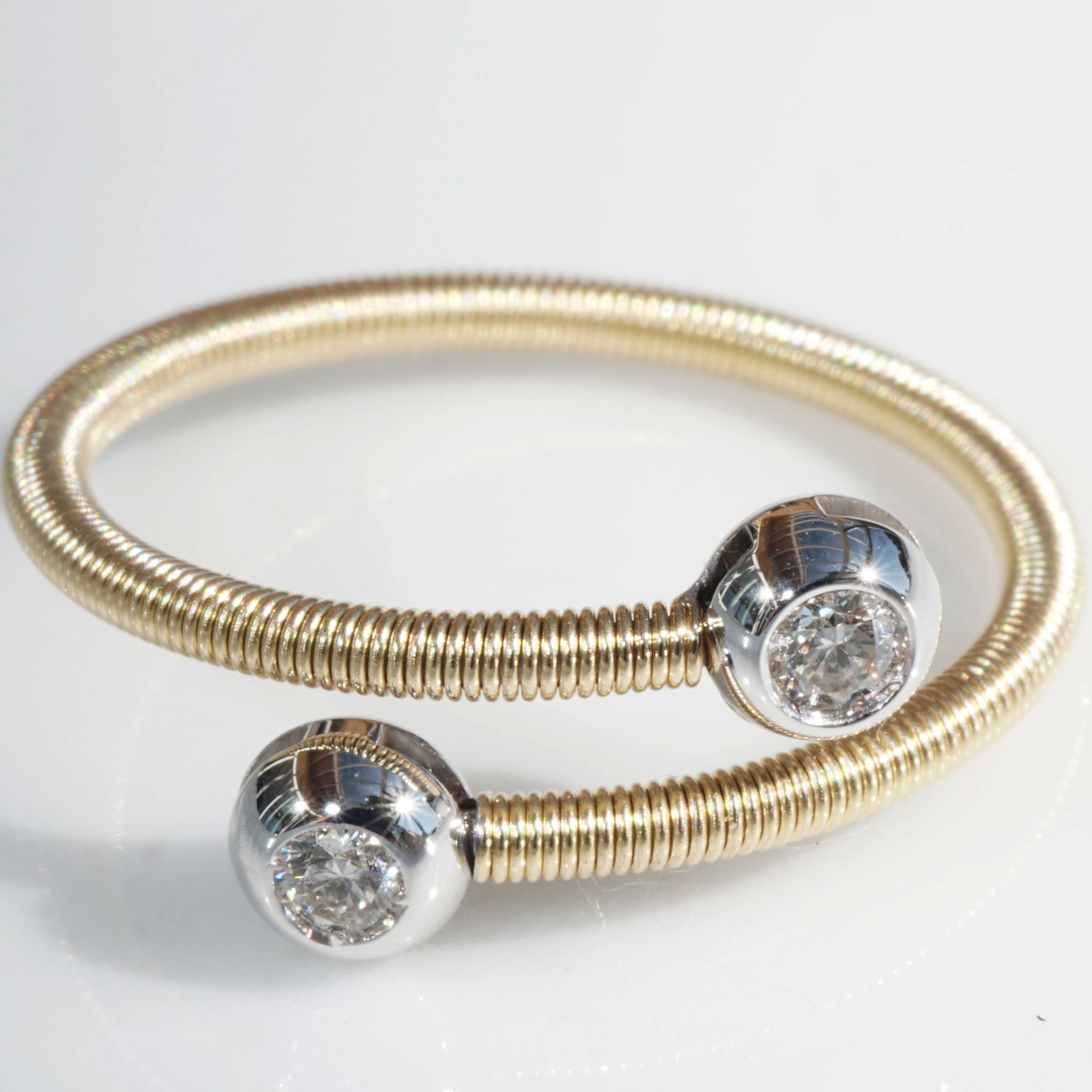 Brilliant Ring Ivy 18 kt Yellow Gold Wire Wrapping Präzion from Jewelery Silhouette Germany