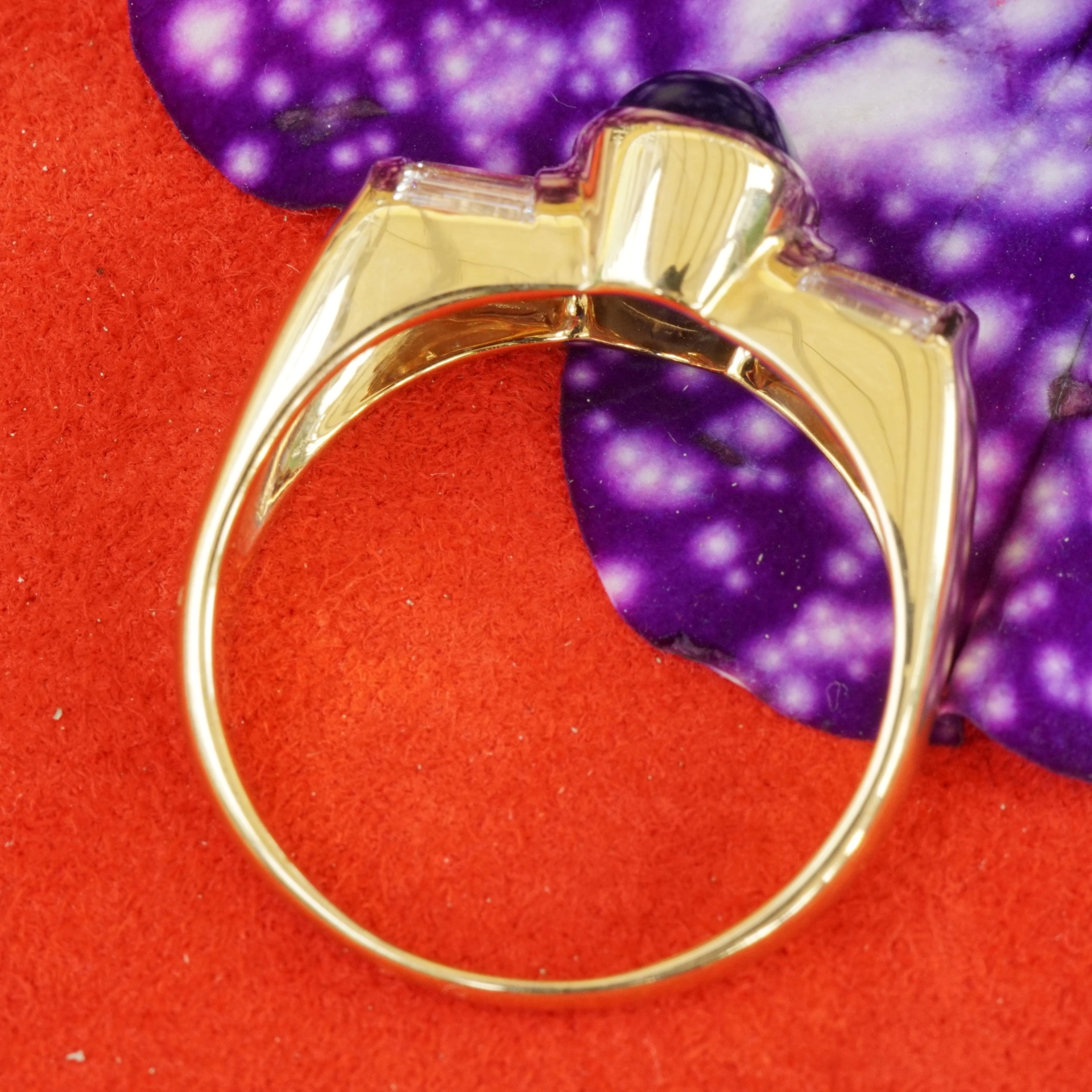 Saphire Diamond Ring....very high Quality...18 kt Yellowgold
