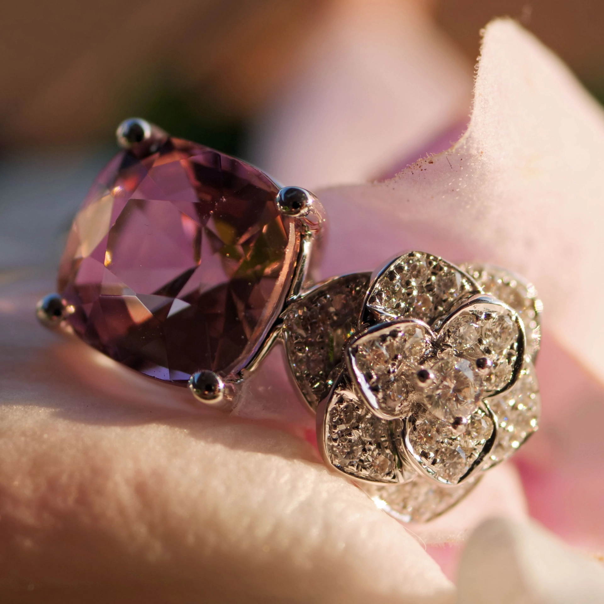 Tourmaline Diamond Ring 18 Whitegold ...a new series.....Viva en Rose.....