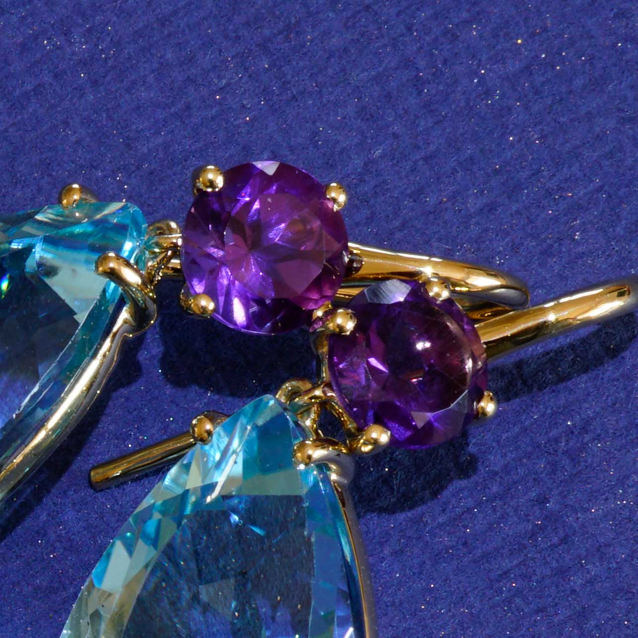 Bluetopaz Amethyst Earrings of high quality made in a traditional Italian goldsmith in Valenza, modern Design
