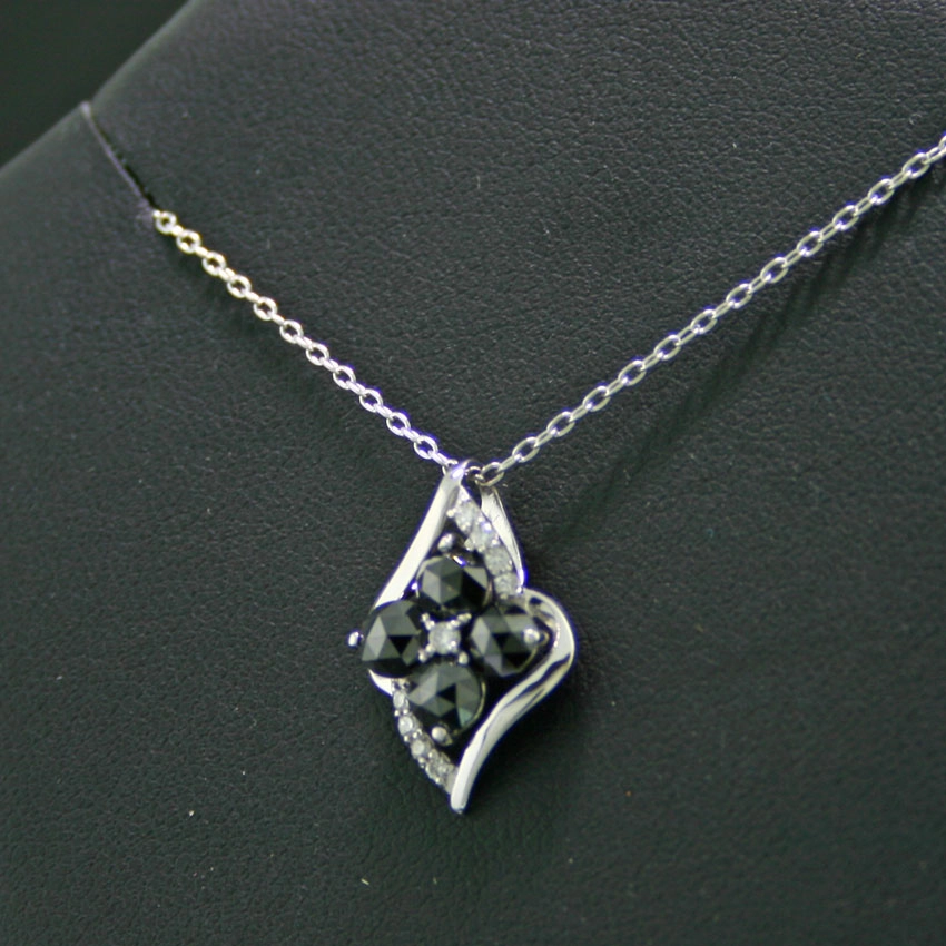 Brillant-Anhänger m. Kette, 750/-WG.