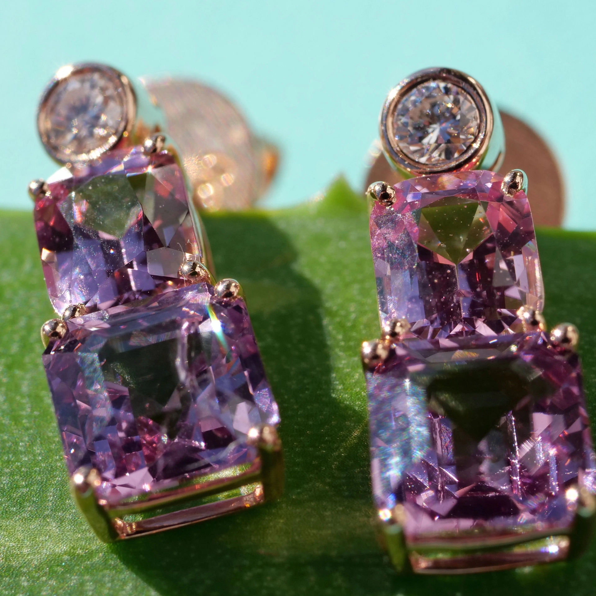 Spinell Brillant Ohrstecker Burma AAA lila pink AIG Expertise grazil und fein in 750er Rosegold