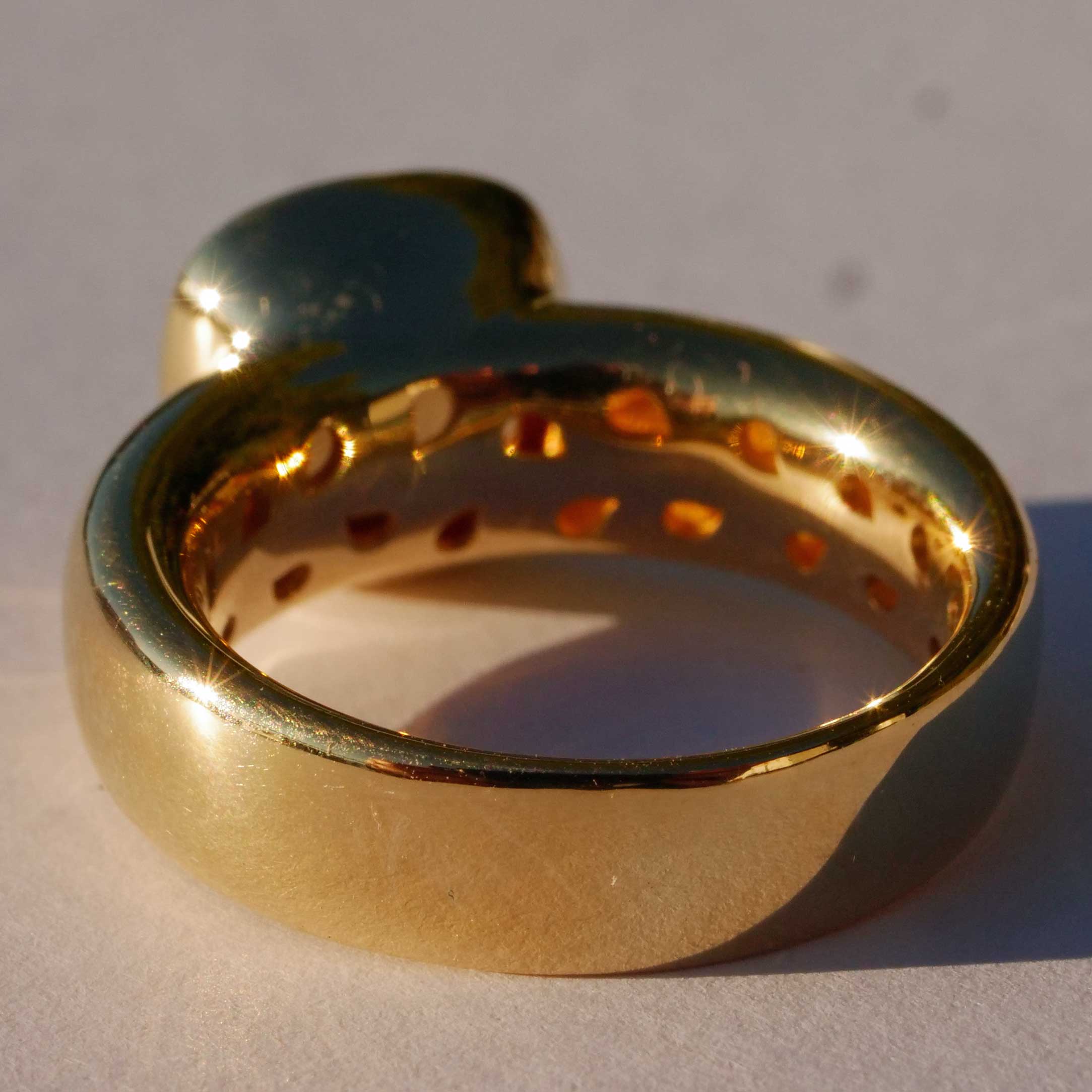 Citrin Ring 750 Yellow Gold Valenza..... bella Italia.... small Cardinal Ring... so trendy 