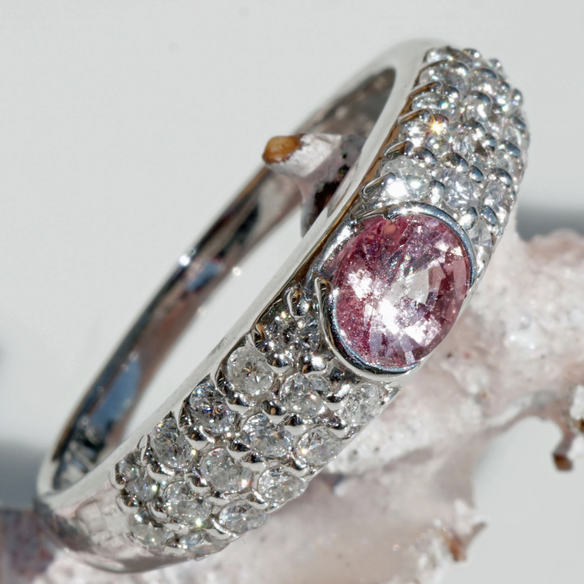 Pink Saphire Brilliant Ring 900 Platinum 0.51 0.50 ct Hot Pink