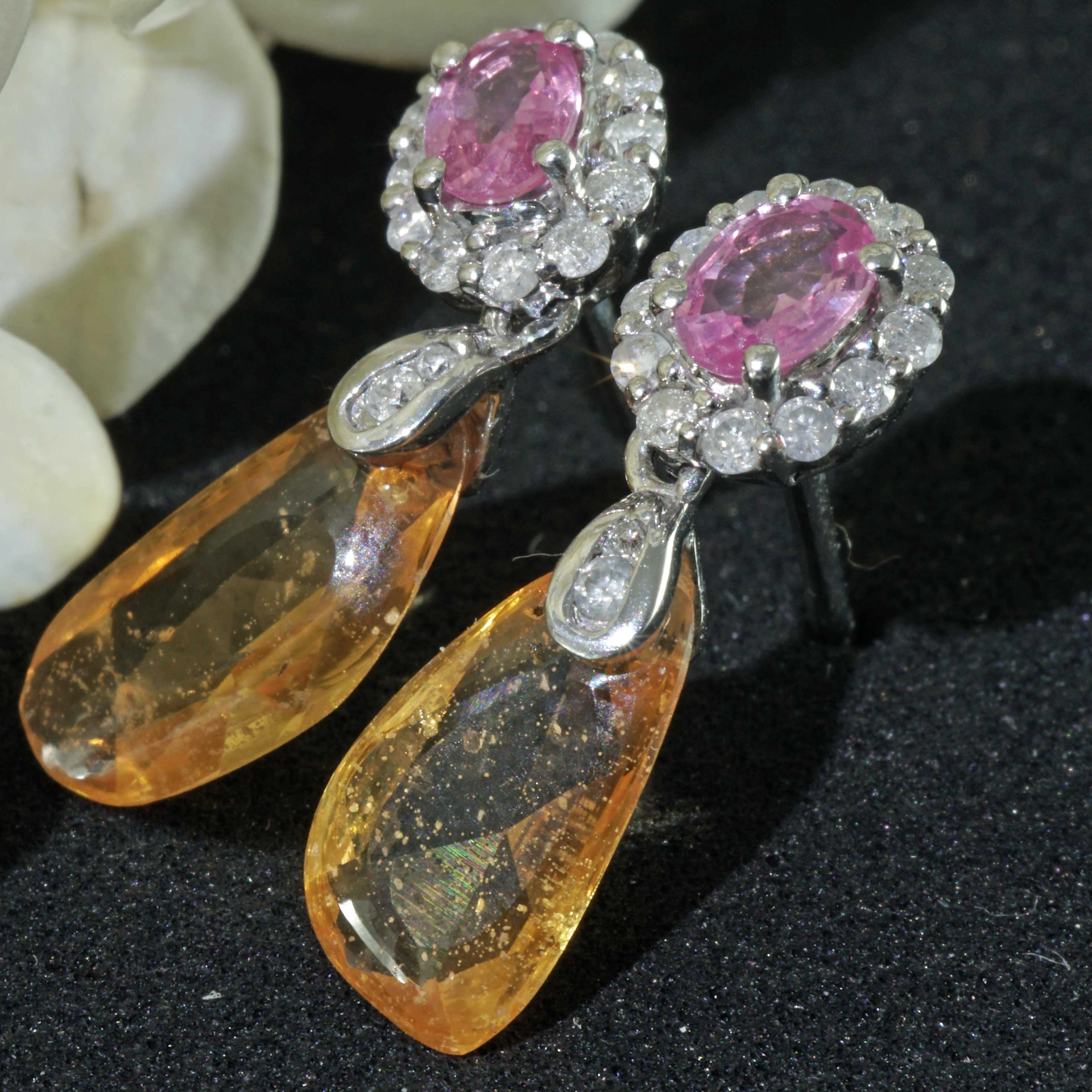 Pink and Yellow Sugarloaf Saphire with Diamond Earrings 18 kt Yellow Gold