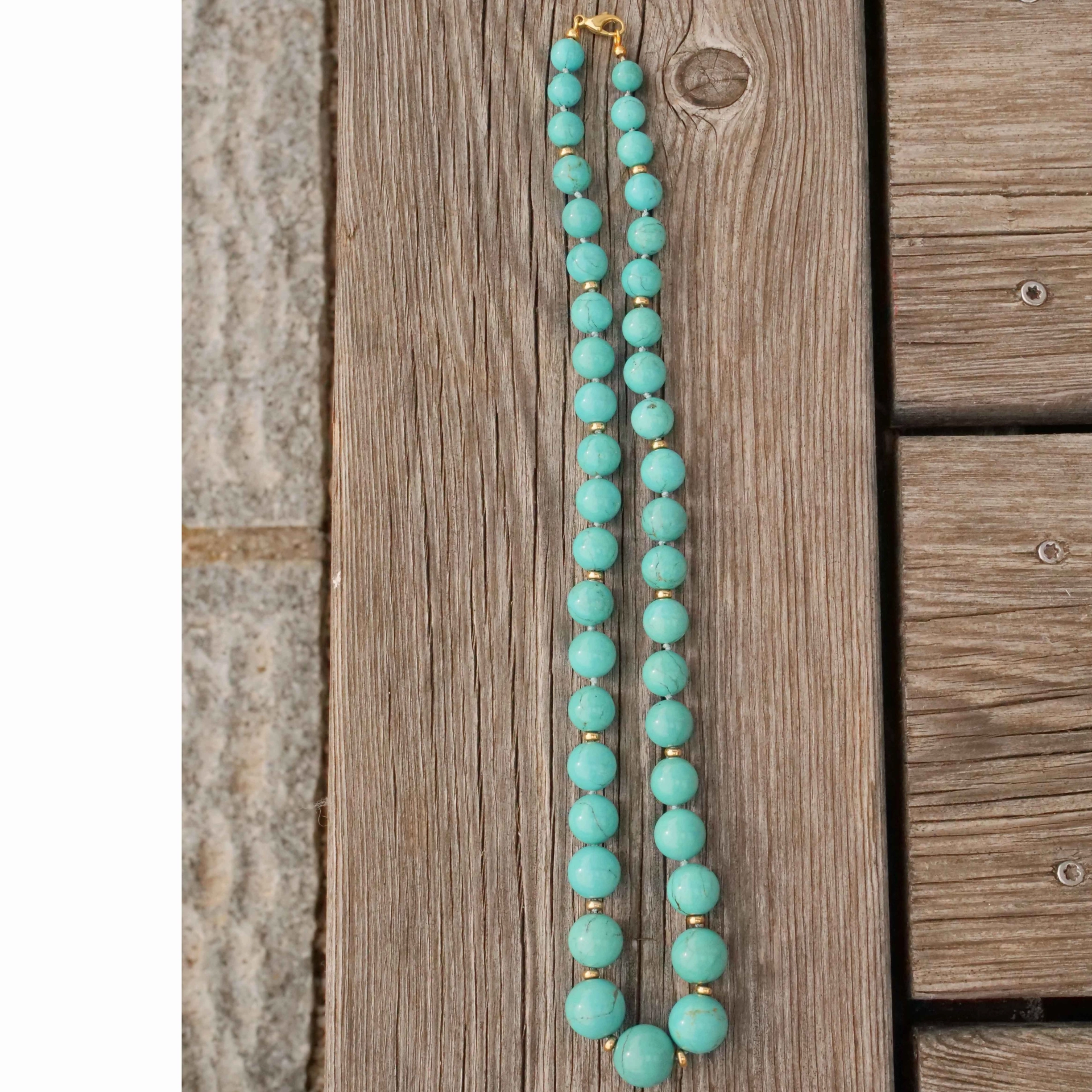 Fine Turcjoise Necklace 9-15 mm 18 kt Yellowgold Summer Jewelry