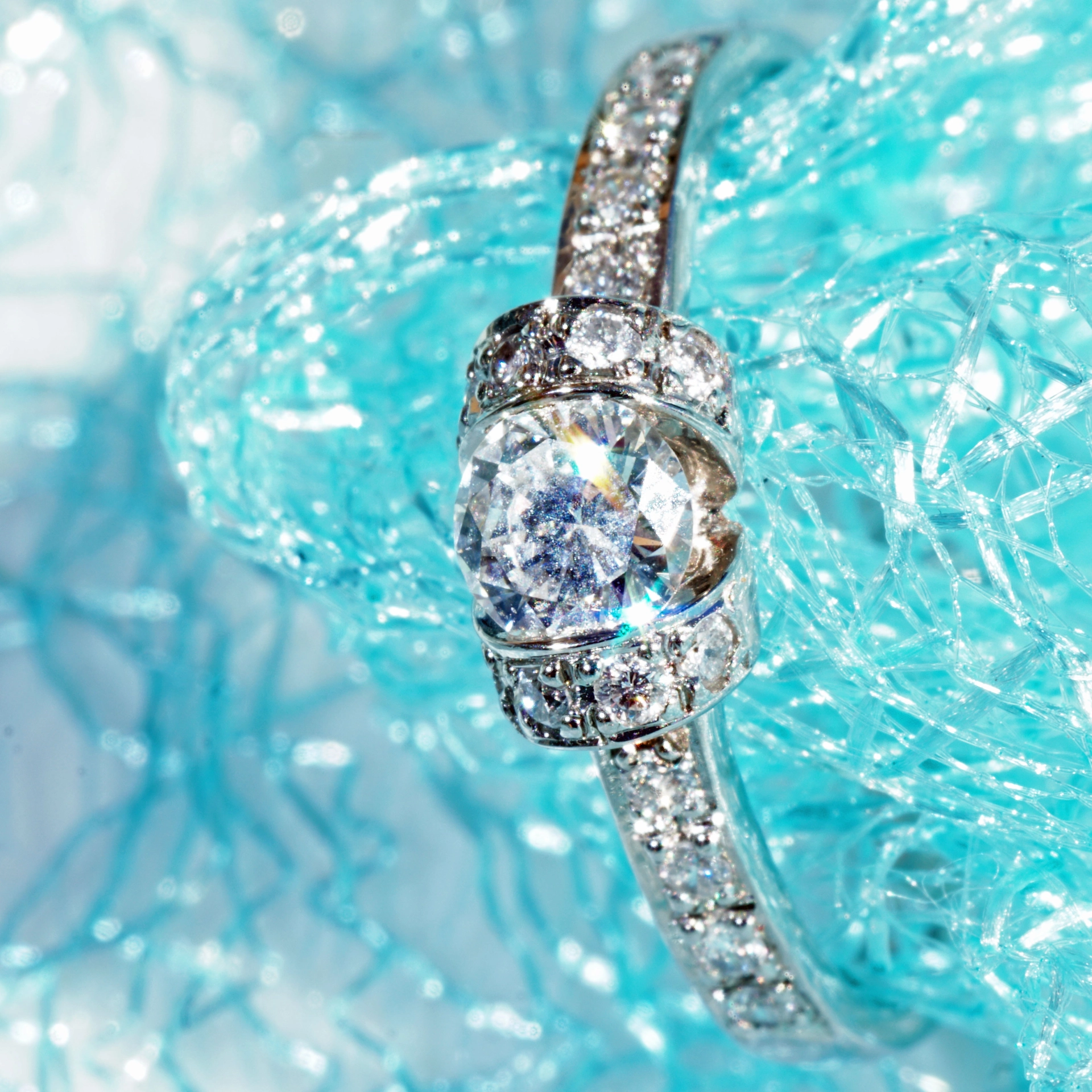 Solitaire Brilliant Ring Platinum 900...such a great Diamond Fire