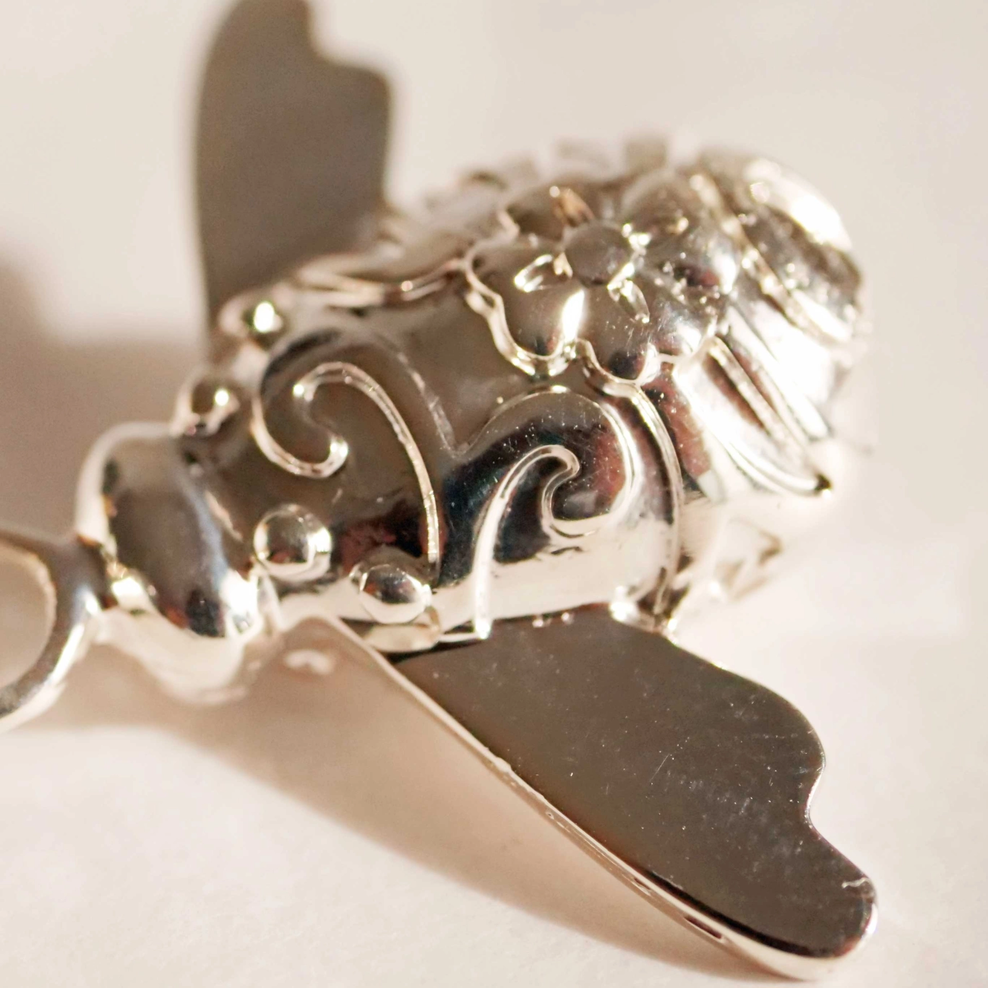 Chilango Pendant Queen Bee out of Nature 925 Silver sweet Bee 