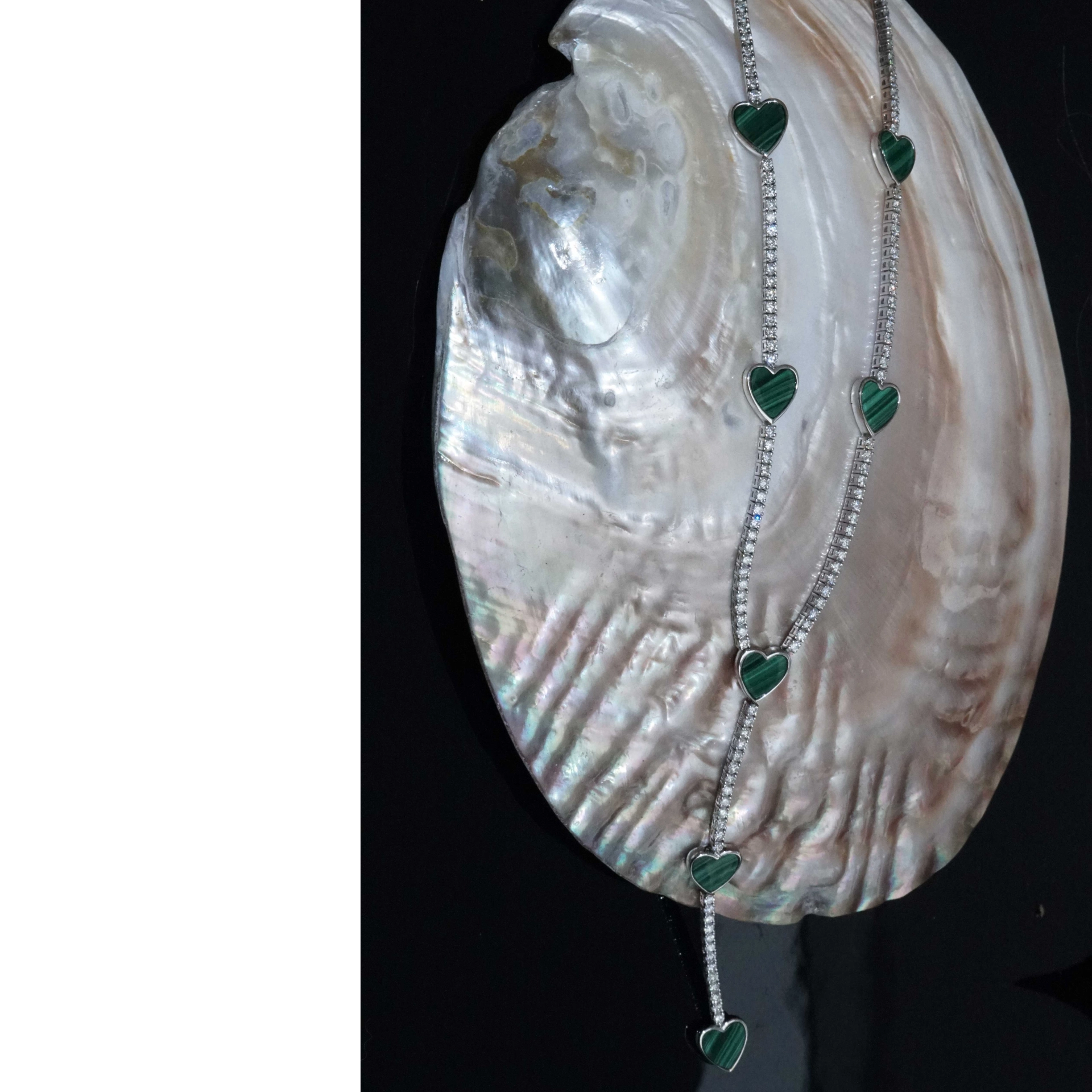Malachite Brilliant Y-Necklace 18 kt White Gold 3.20 ct...what a elegant Design
