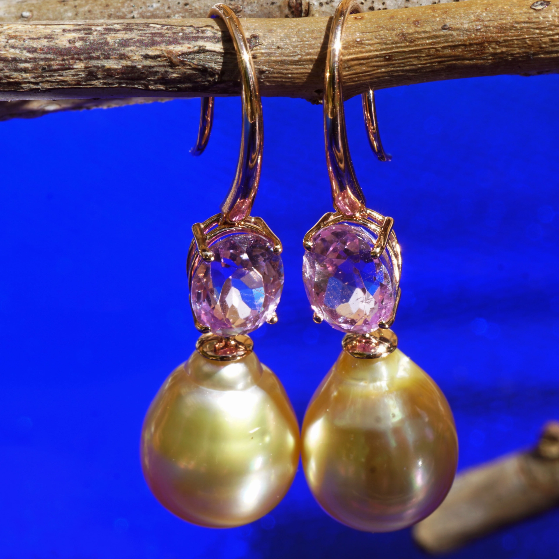 Kunzit Südsee Zuchtperl Ohrhänger AAA Lüster top 750er Rosegold ... es weht ein Frühlingsduft