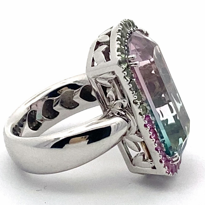 Bicolor turmalin great natural color baby pink greenish blue loupeclean 14.85 ct Afghanistan