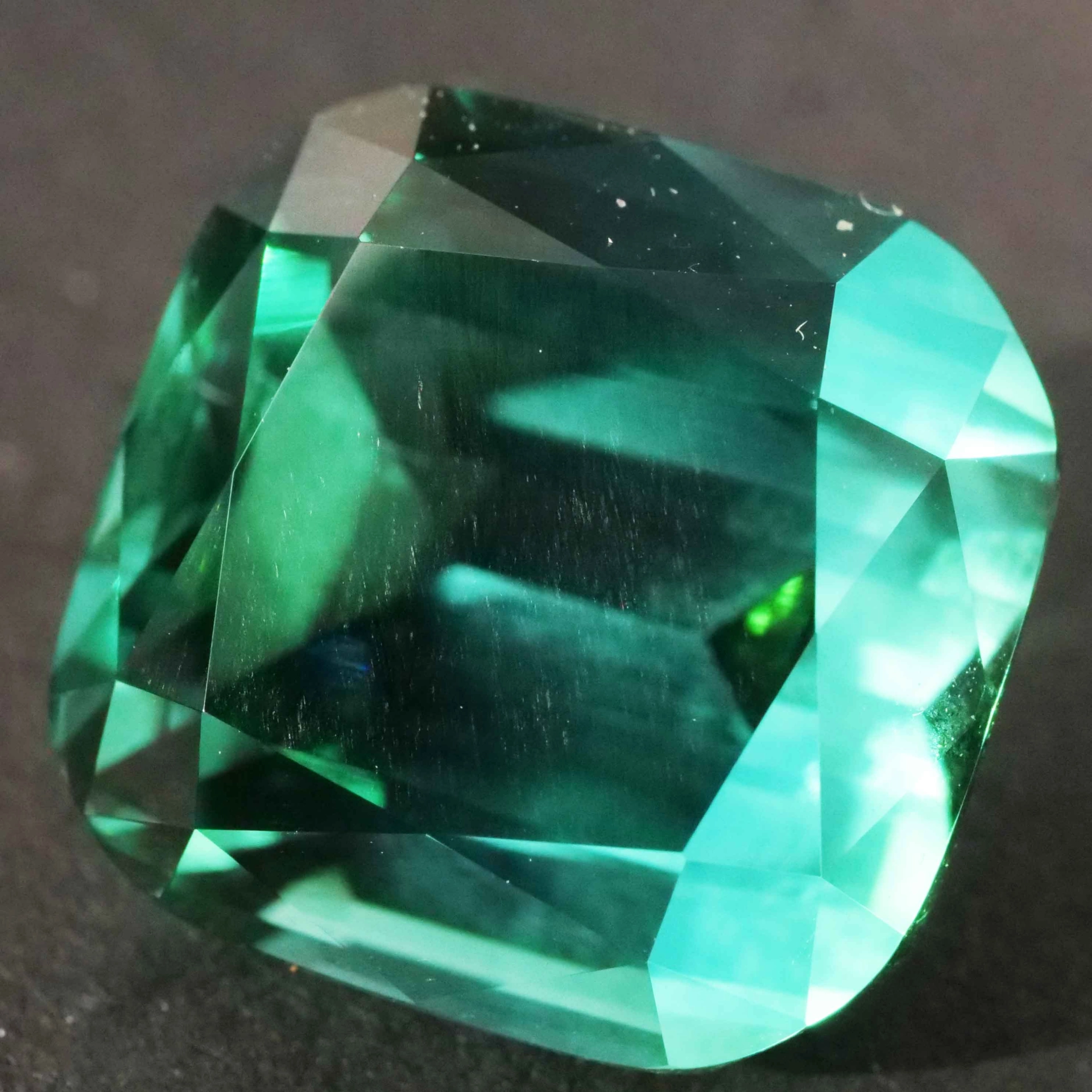 Lagoon Tourmaline in the super Class AAA+ 21.56 ct Afghanistan 98% pure Investment Gemstone