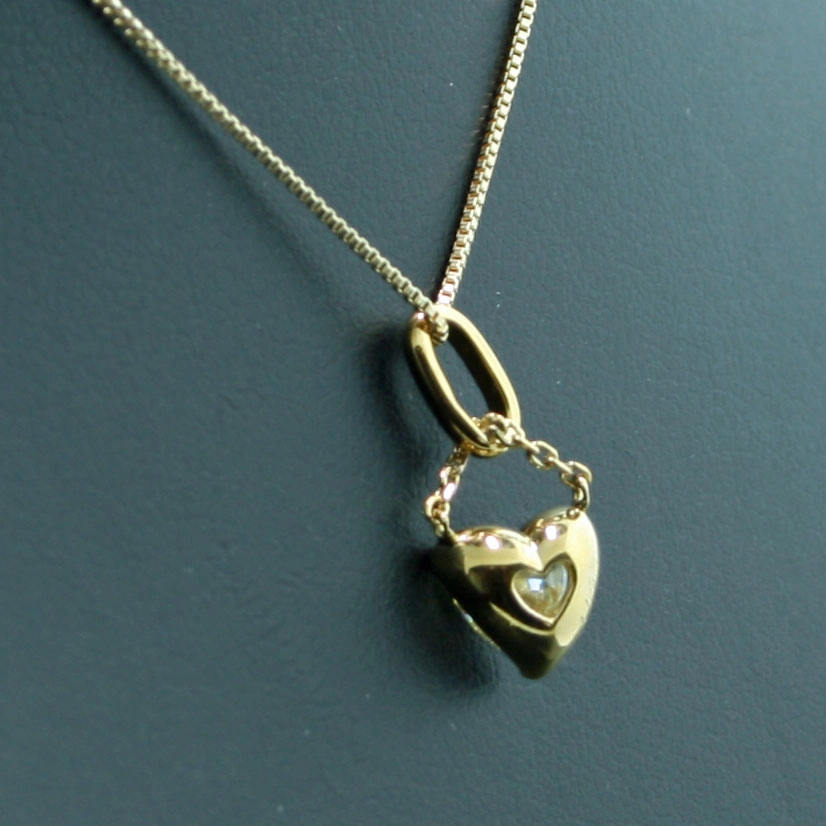 Herz-Brillant-Anhänger mit Kette, 750er-Gold, 0.577 ct
