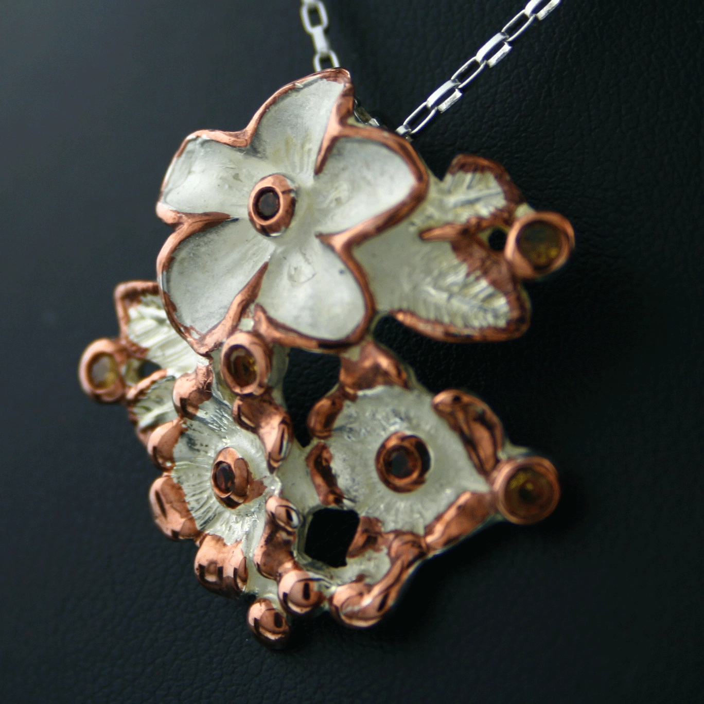 Anhänger mit Kette Silberschmiedearbeit Mama Mia Flowers 925er Silber