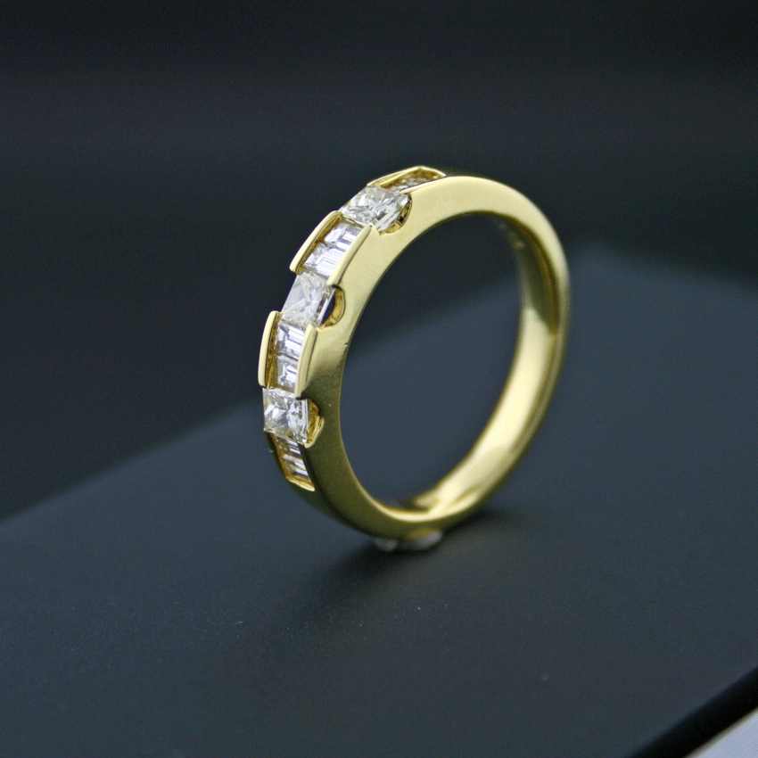 Diamant-Ring, 750/-GG.