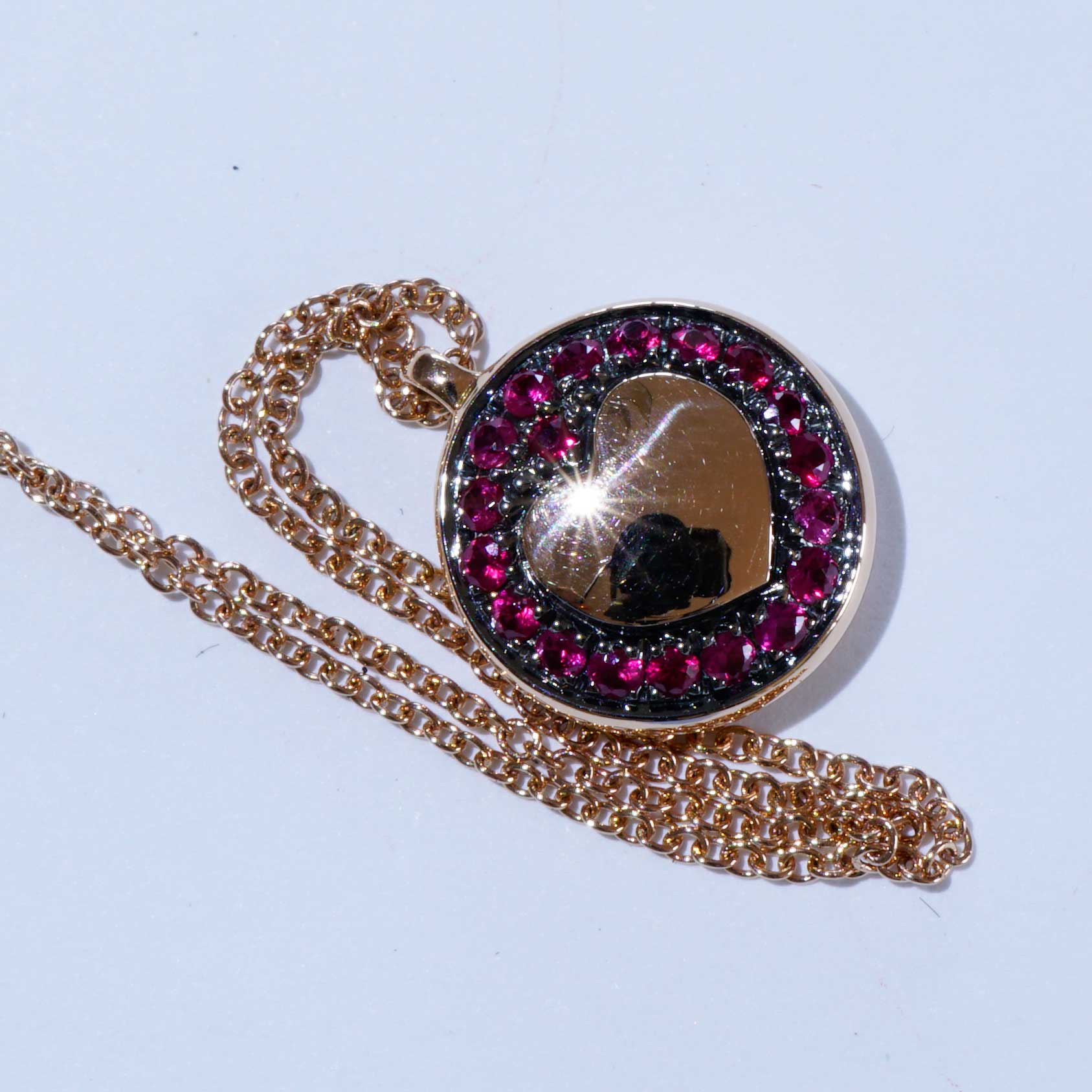 LOVE Sapphire Heart Pendant with Chain 750 Rose Gold.... super cool traditional Goldsmith Work 
