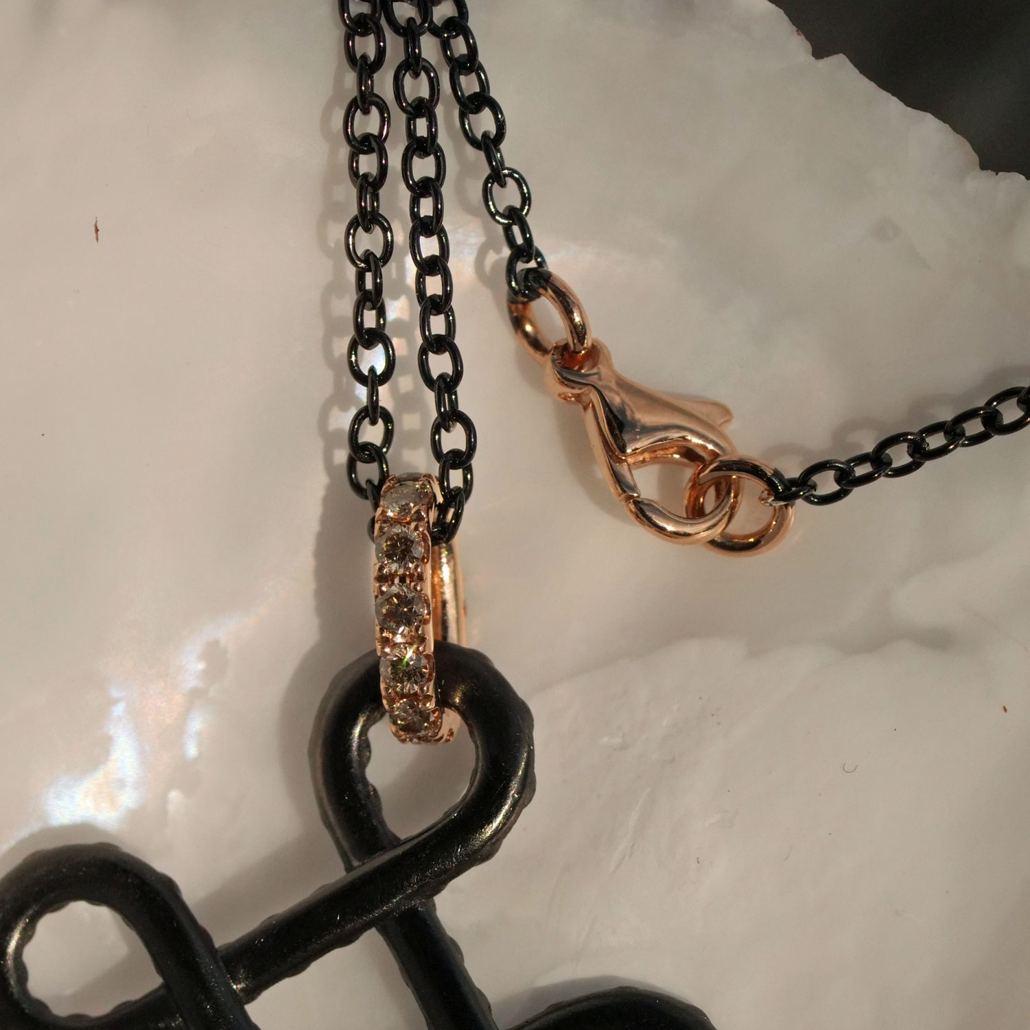 Brilliant Necklace 750 Rose Gold 0.29 ct TW VS... Mysticism Knot.. black rhodium-plated stainless steel