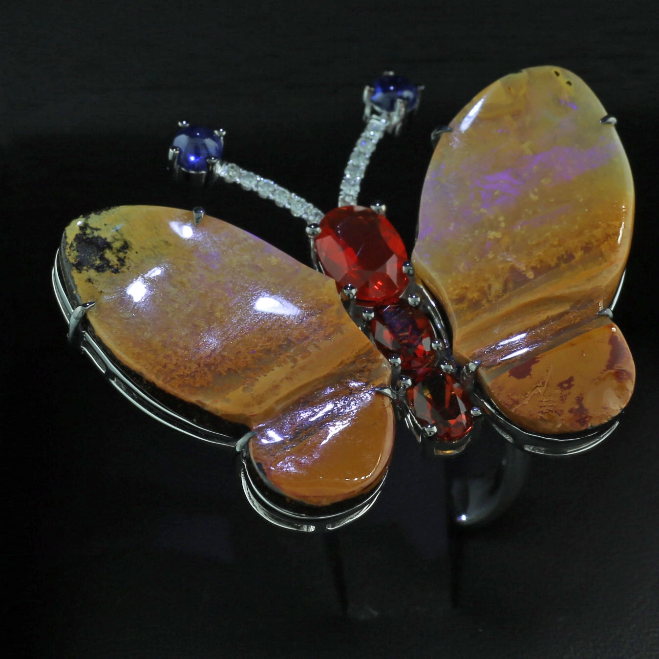 Edelstein Schmetterling Ring in 750er Weißgold