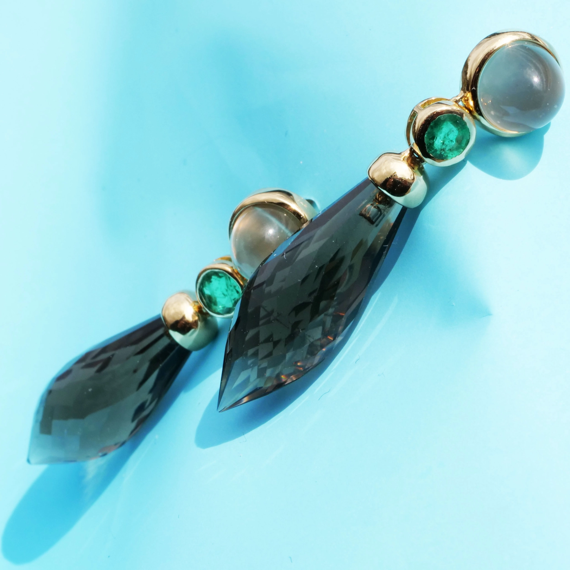 Moonstone Emerald Smokey Quartz Earrings 18 kt Yellowgold