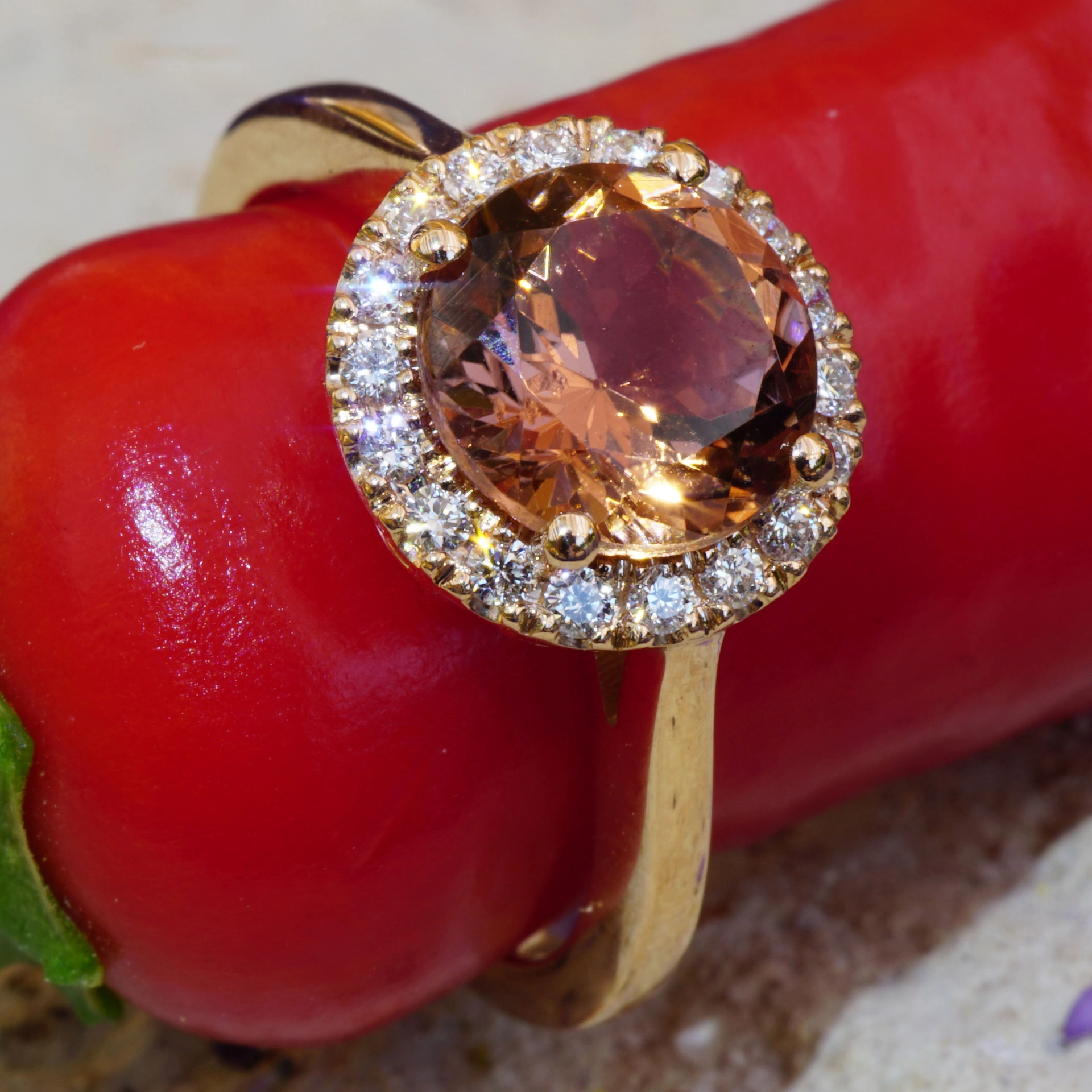 Turmalin Ring 18 kt Rosegold made in Valenza Springcolors