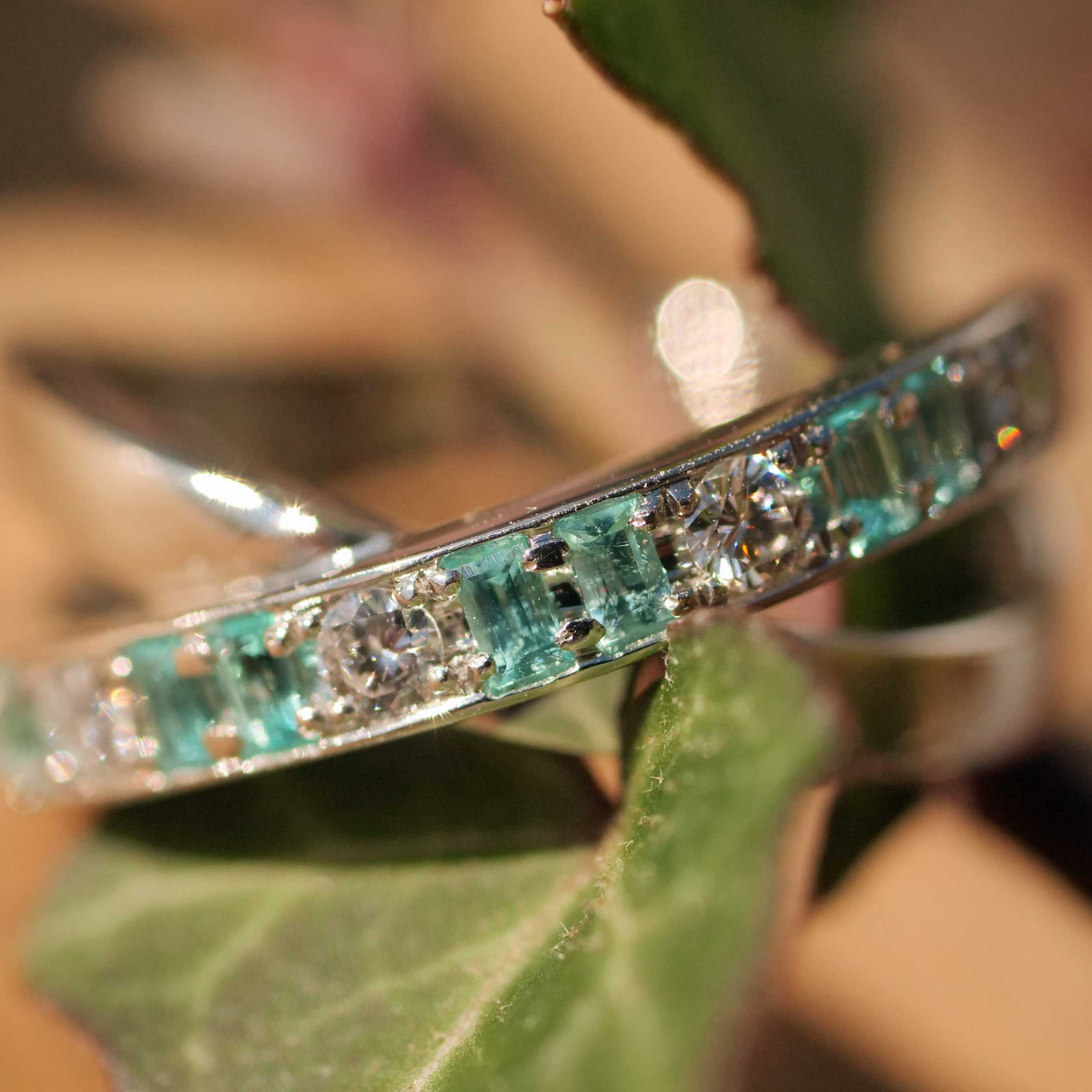 TOP Selection Paraiba Brilliant Ring 0.17 ct 0.16ct 950 Platinum with particularly pure Gemstones