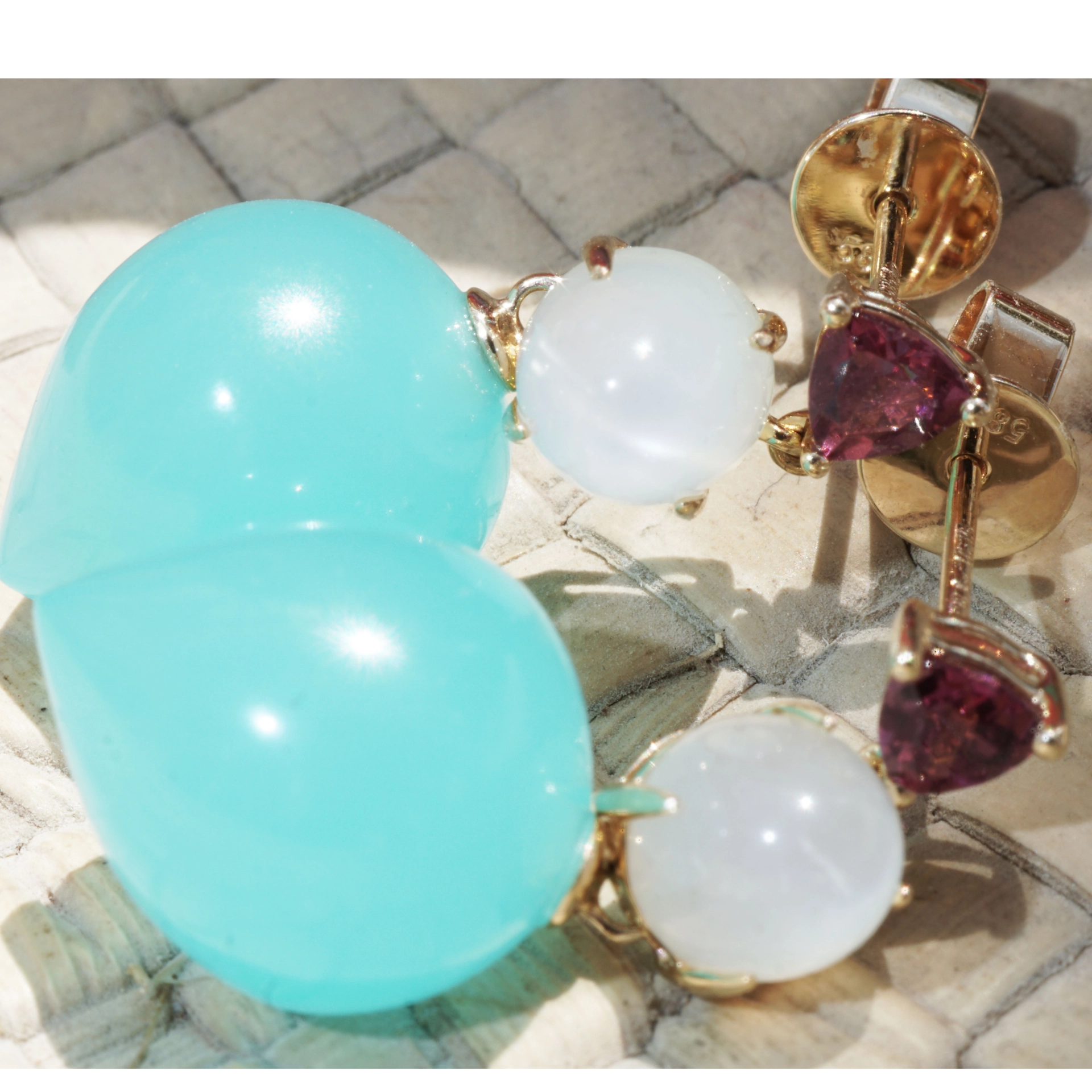 Beautiful Paraiba Blue Calzedon Rhodolite Moonstone Earrings 14 kt Yellow Gold