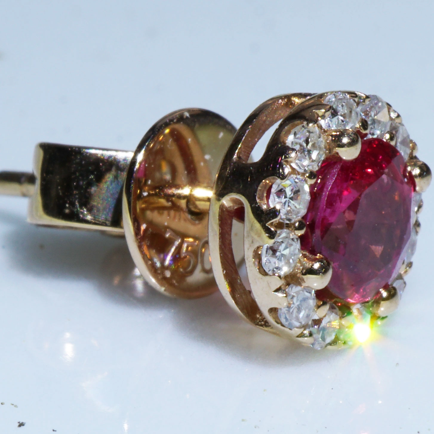 As the Star ...two Burma Rubies...great Color 18 kt Rosegold