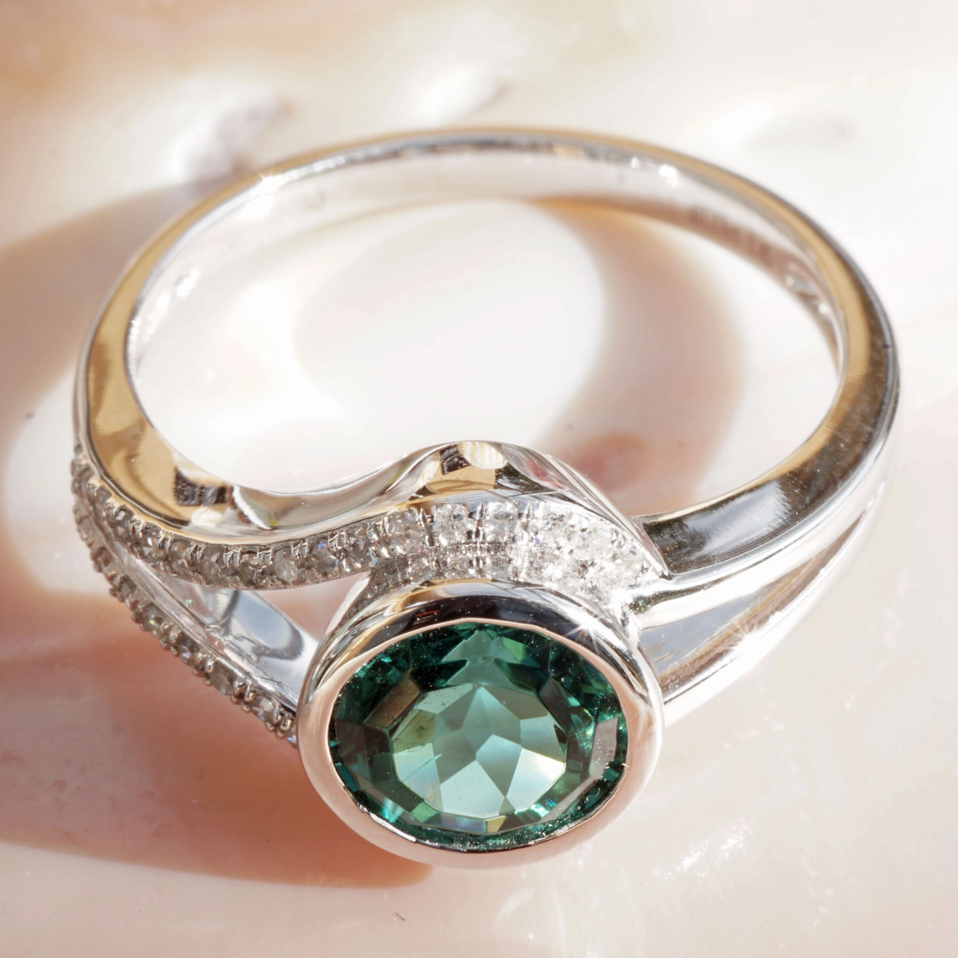 Indigolite Diamond Ring 1.45 ct 0.13 ct 750 White Gold...it doesn't get any more beautiful than this