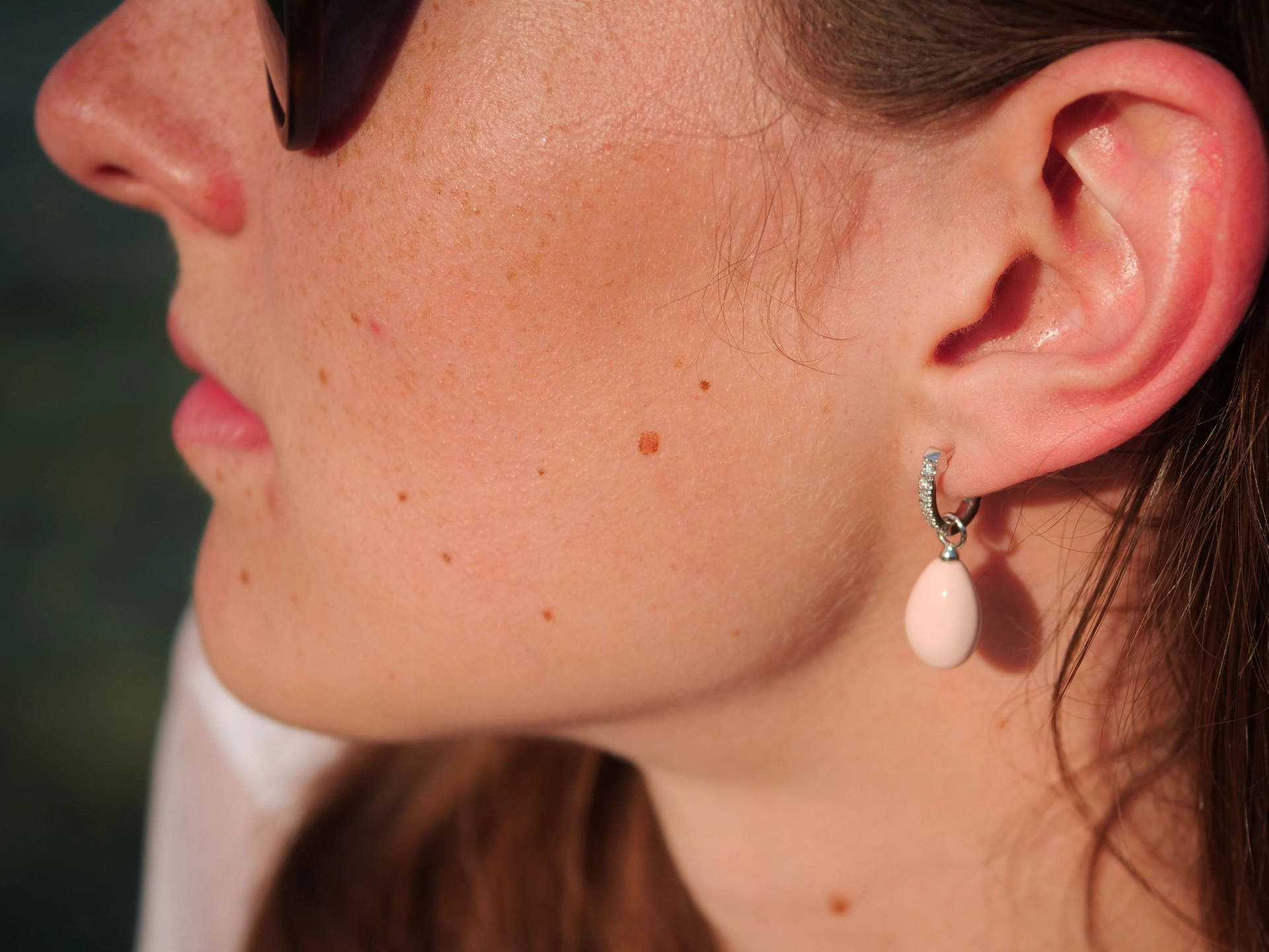 Fine Angel Skin Drop Brilliant Earrings 18 kt White Gold...sooo elegant