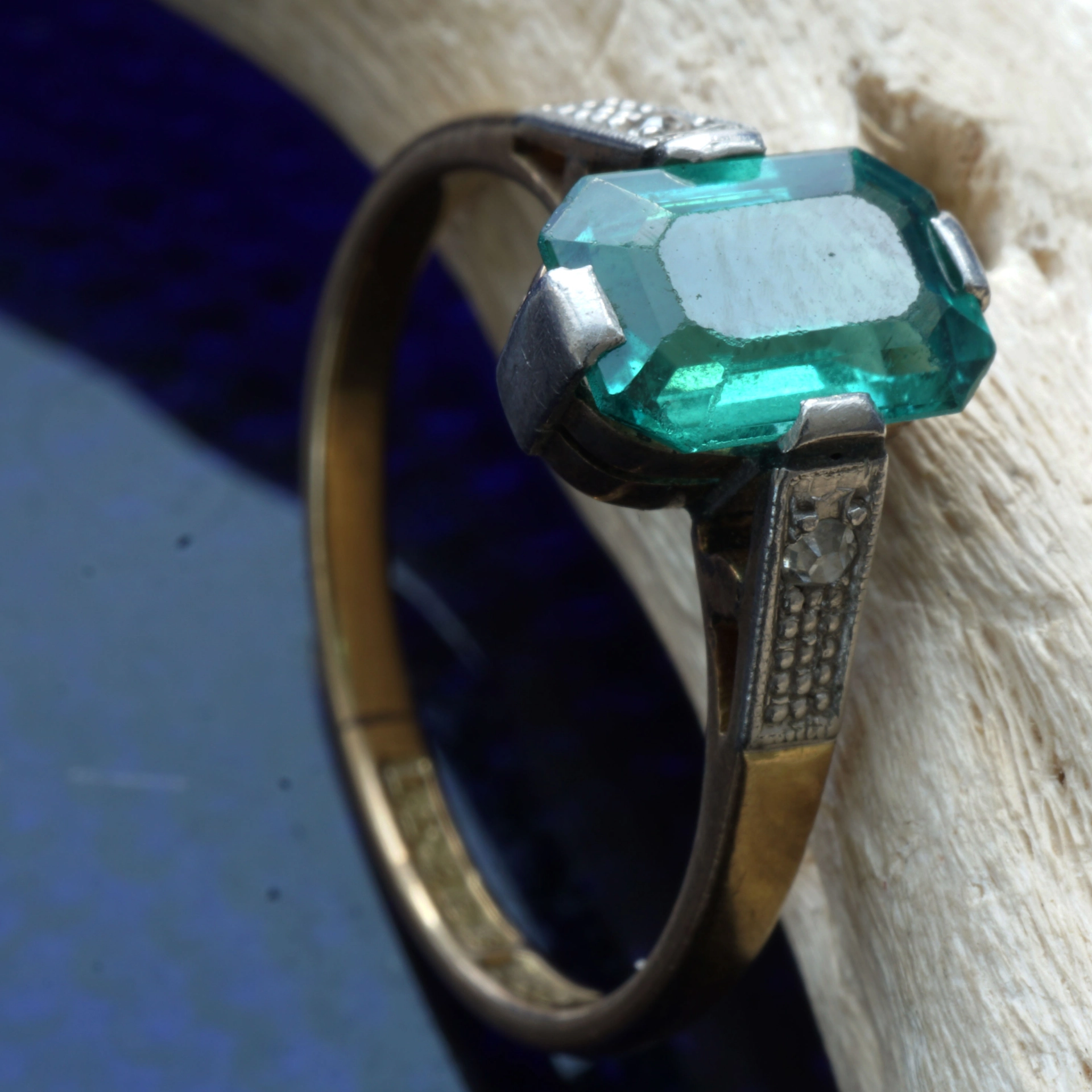 Vintage Ring 18 kt Yellowgold great blue-green Turmalin with Hallmarks