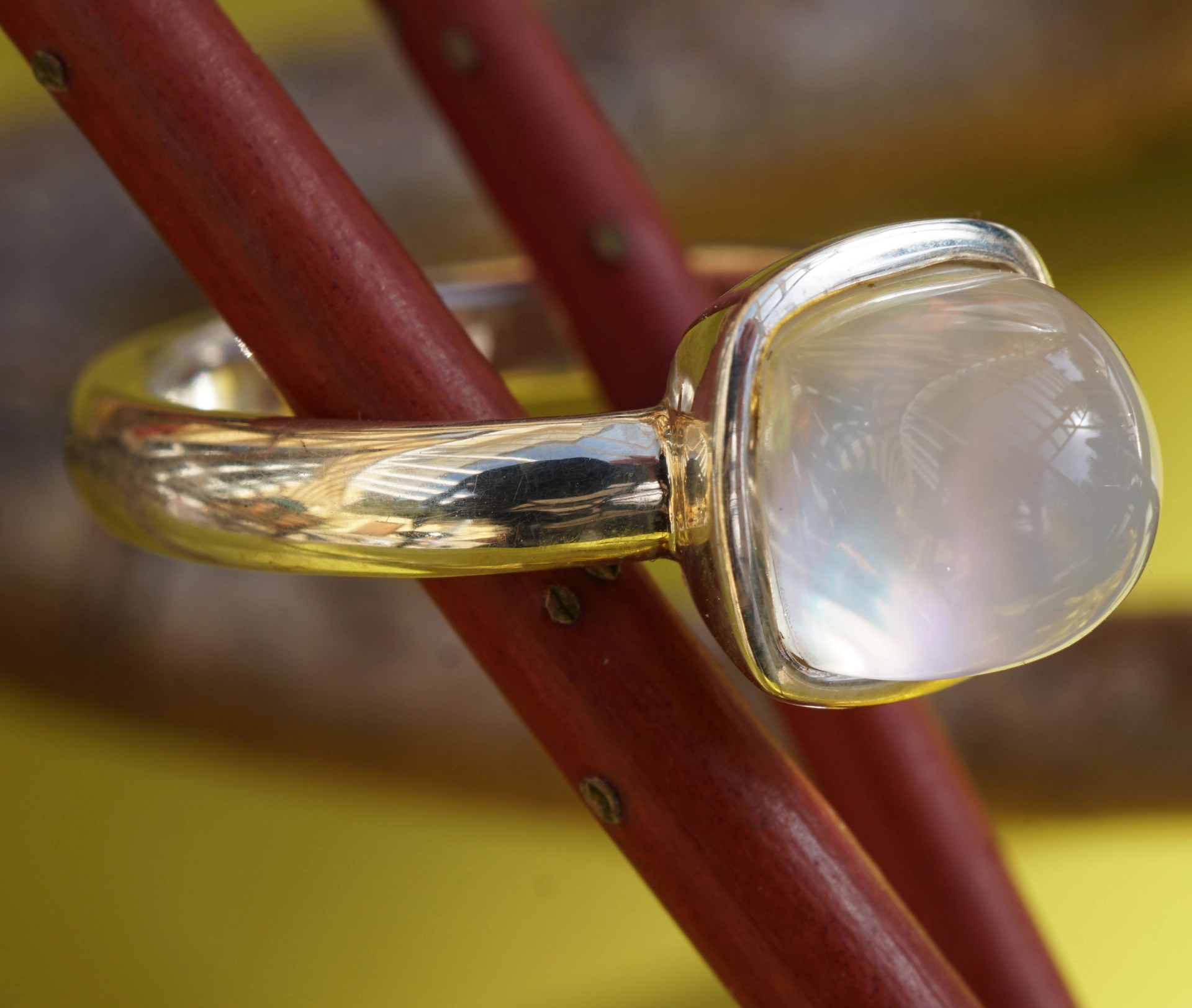 CHILANGO RING TUTENCHAMUN Bergkristall mit Perlmut unterlegt  925er Silber neu mit orig. Etui massiv