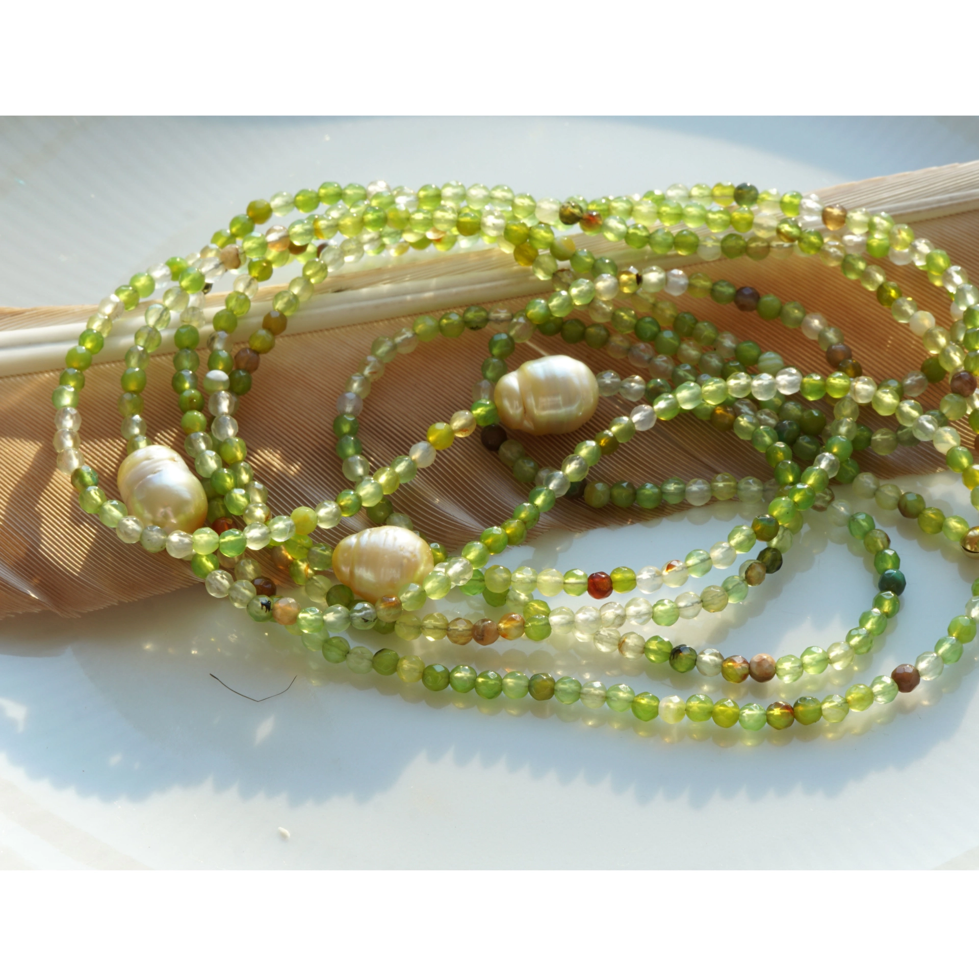 Amazing Colors....this Necklace with Southsea Pearls is gorgeous