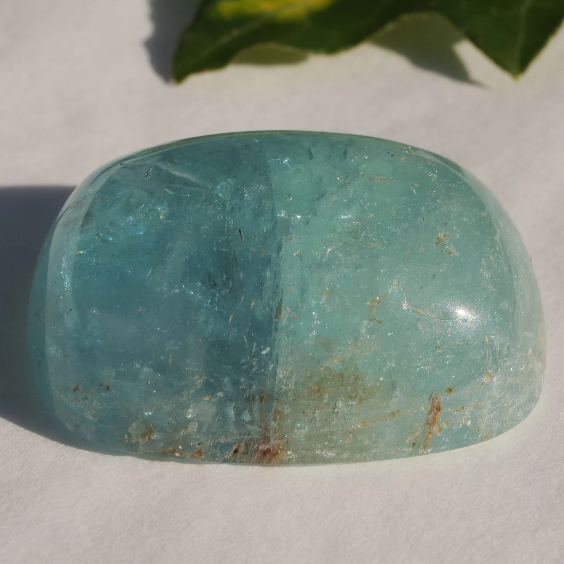 Aquamarin Cabochon 82 ct Frozen Blue Sky