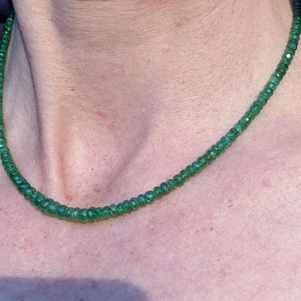 Chromdiopsid-Collier,585er-Gold,14 kt Gelbgold