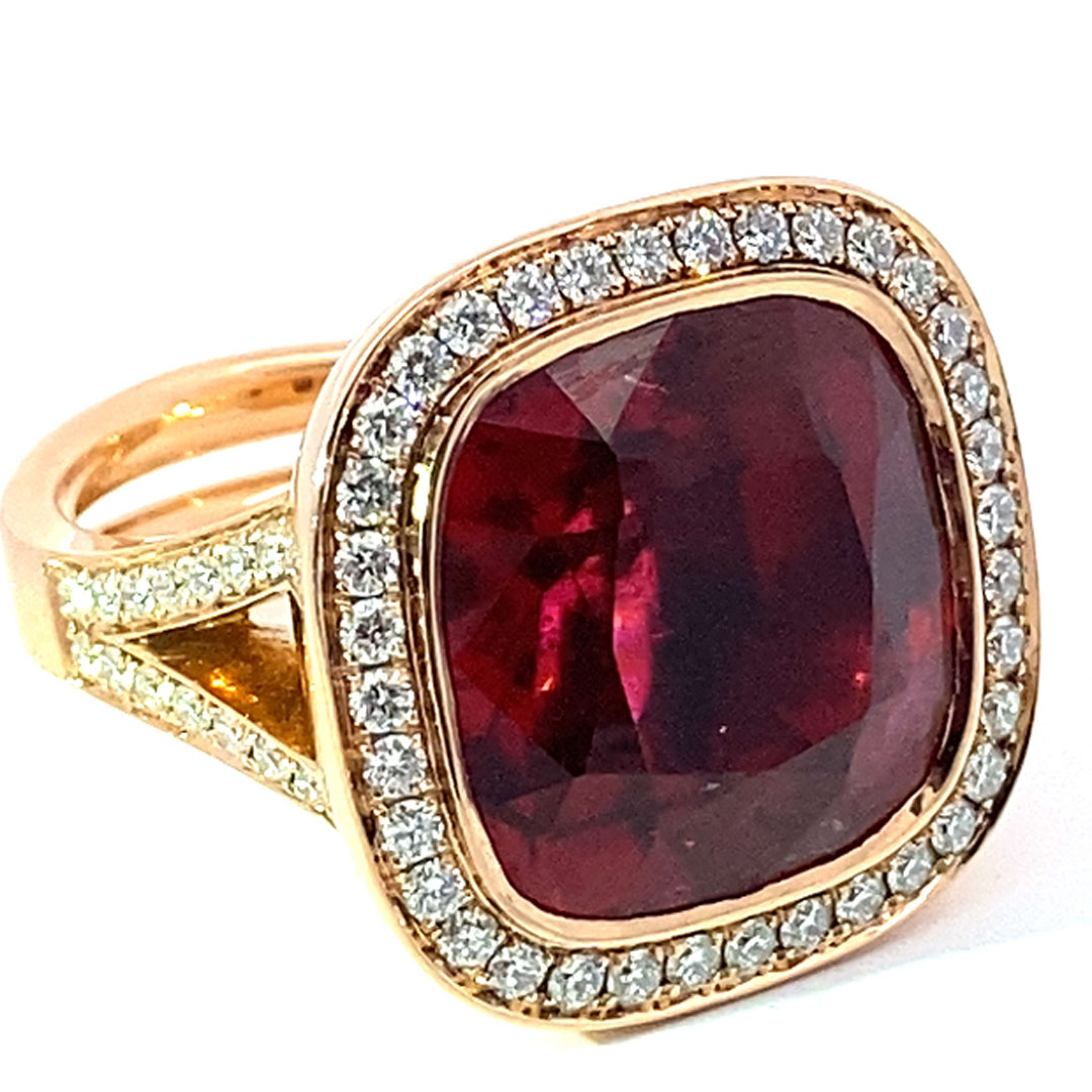 Rare Rubellite Brilliant Ring from Afghanistan 23.10 ct red-pink Exception of Luminosity AAA+