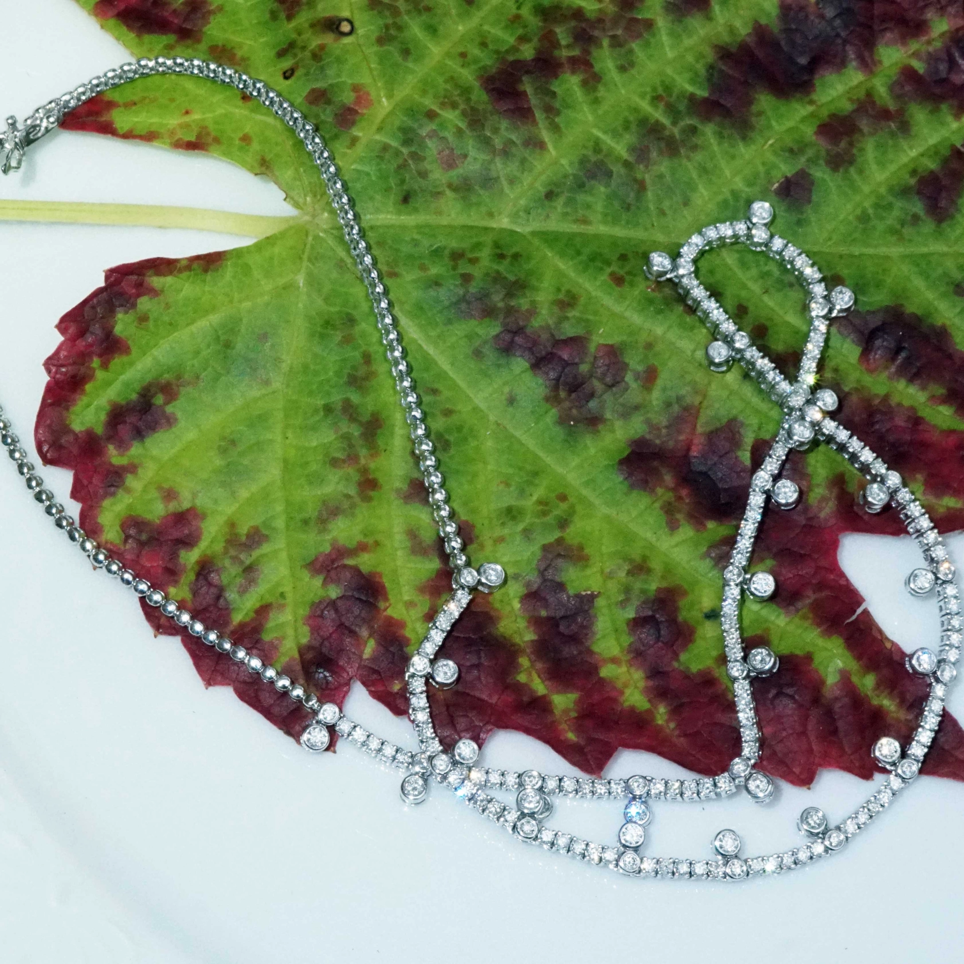 Brilliant Necklace 3.45 ct made with 170 Diamonds 18 kt White Gold...Princess Jewellery