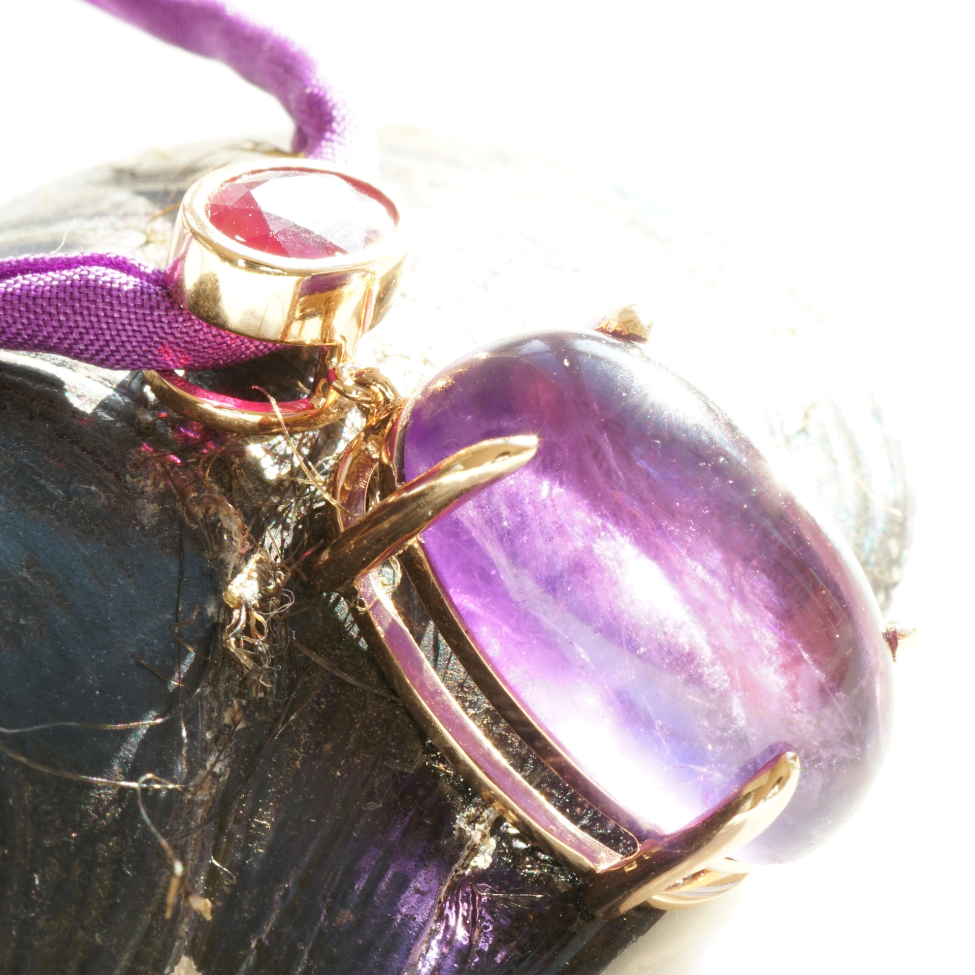 Ruby from Burma meets Amethyst from Brasil...soo beautyful