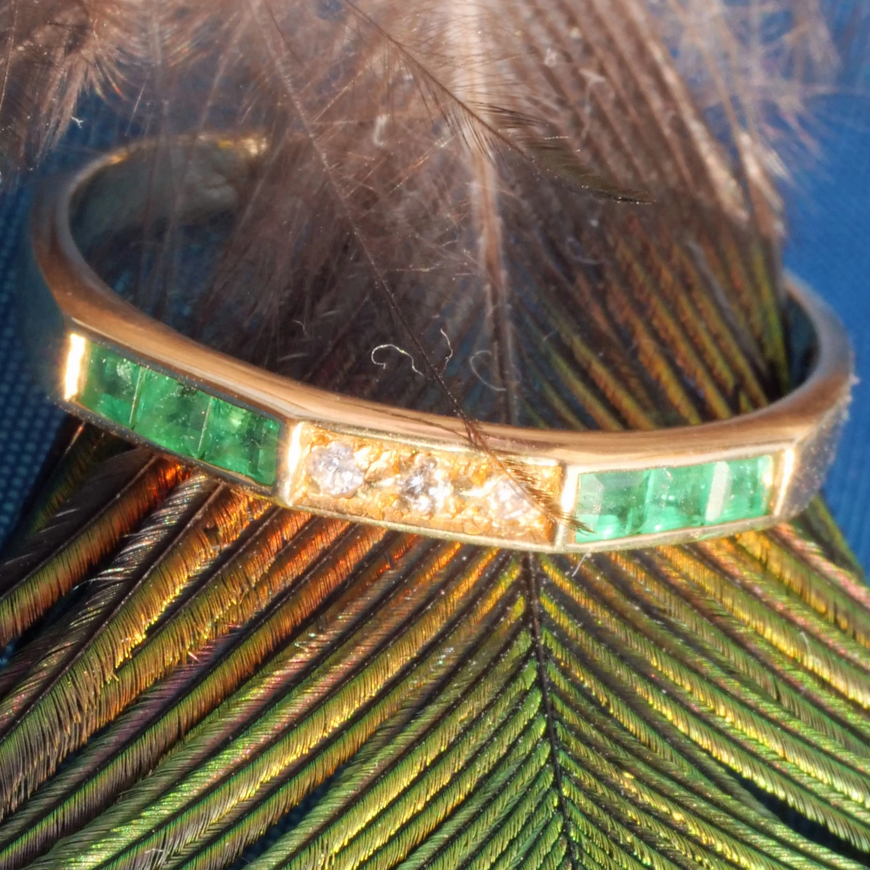 Emerald Brilliant Ring 18 kt Yellow Gold new and handmade for Combinations