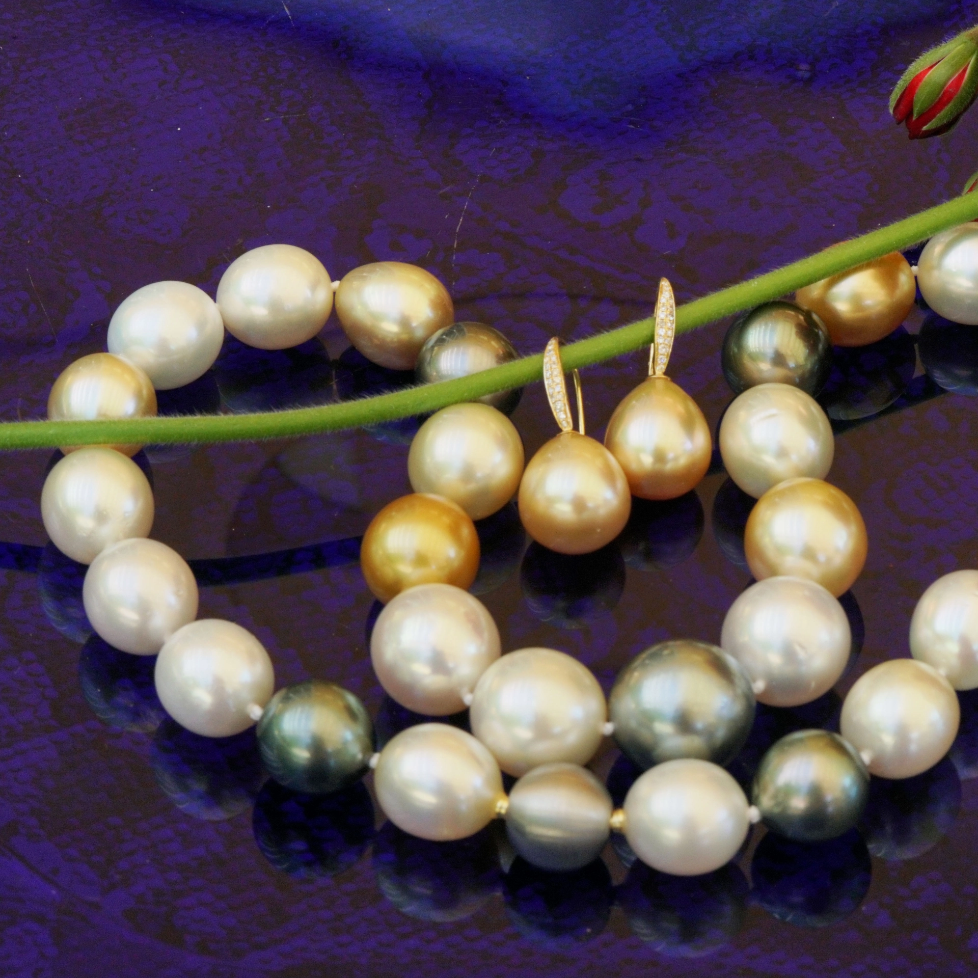 SÜDSEE Tahiti Zuchtperl Collier AAA+ Multi NATURFARBE 15,4-12 mm toller Lüster