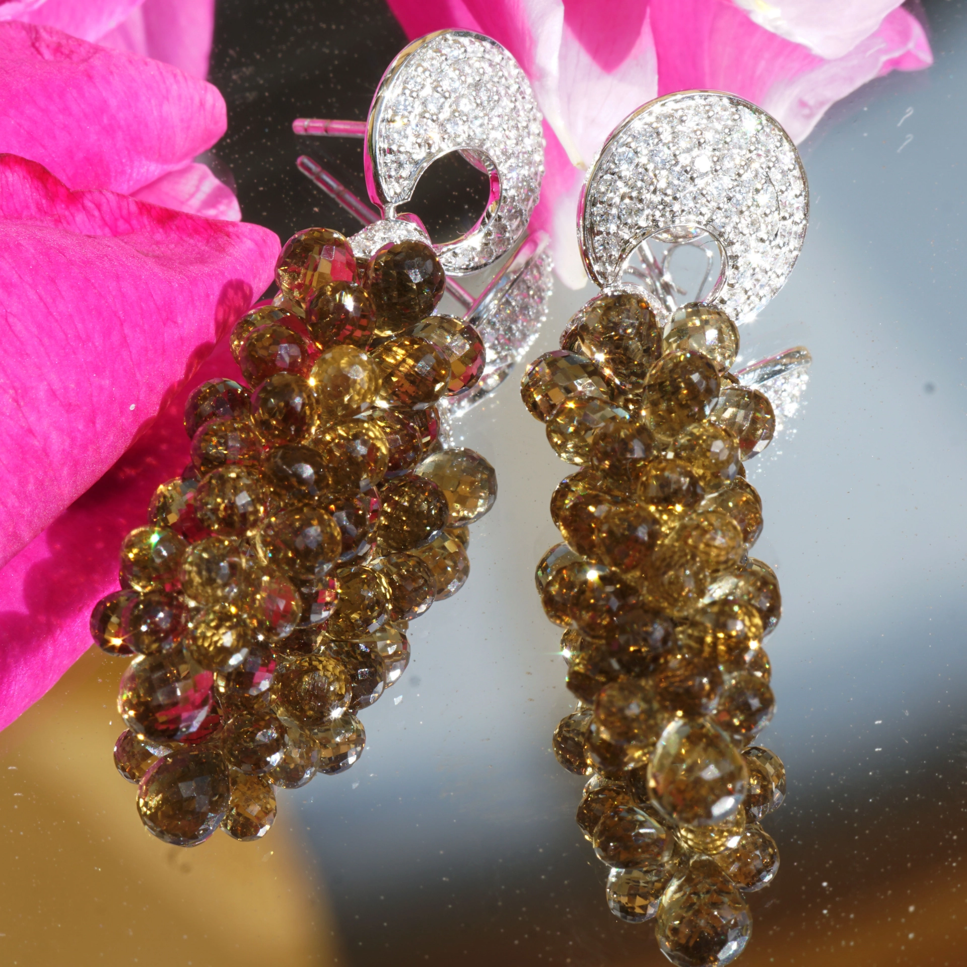 Diamond Smokey Quartz Earrings 18 kt Whitegold...exciting in the Shape of Grapes
