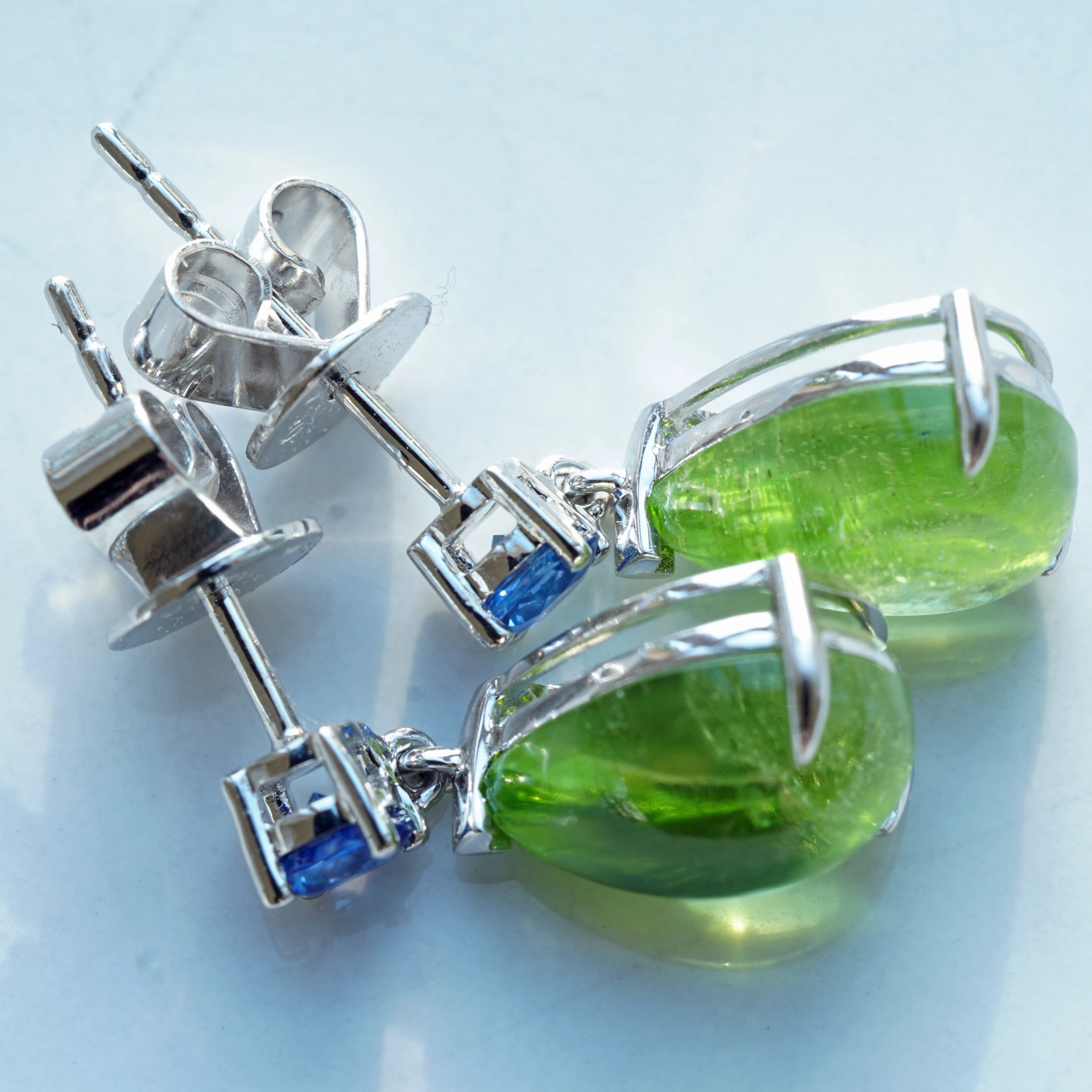 Saphir Peridot Ohrstecker 750er Weissgold...Herzensbrecher Farben Top Saphirqualität